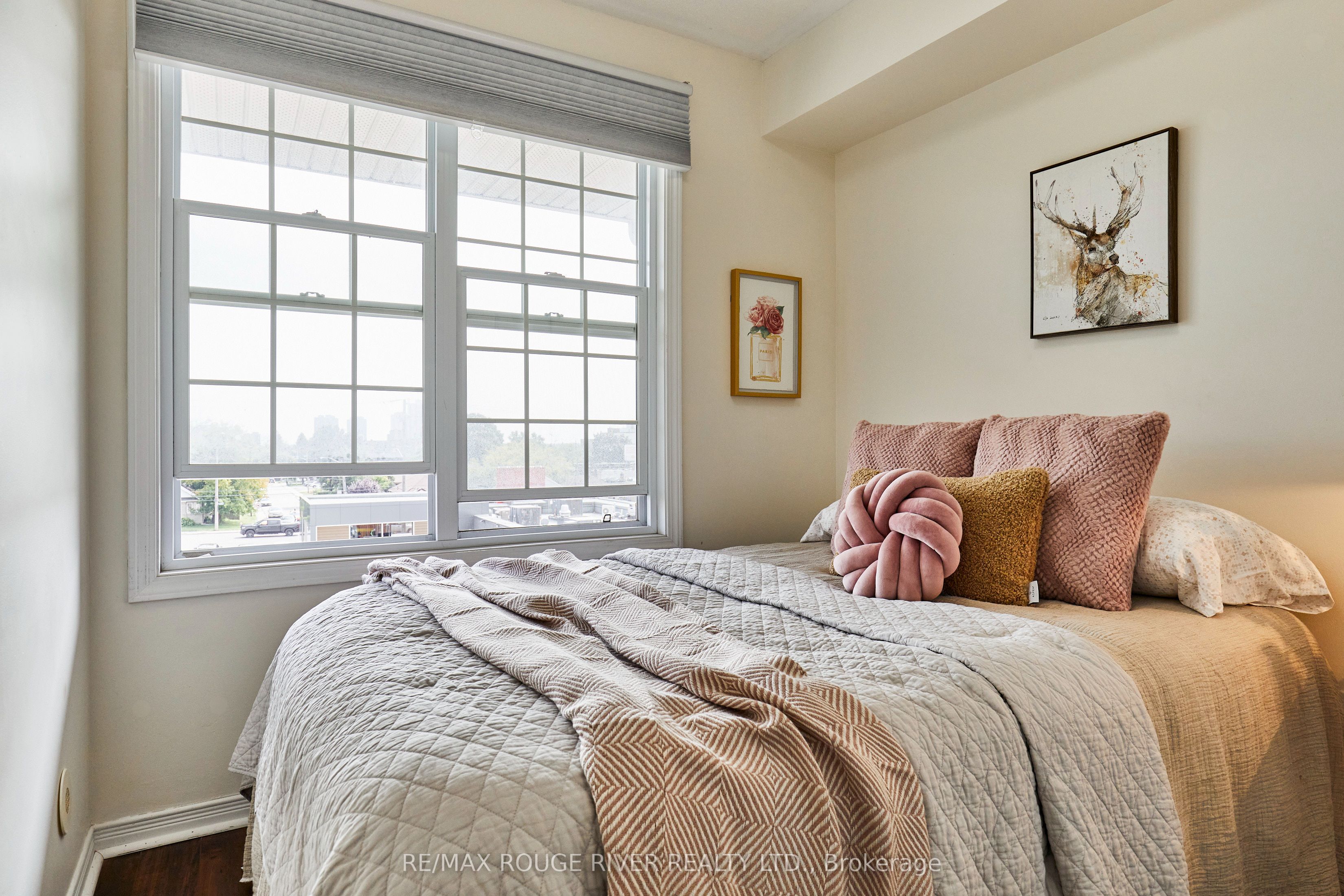 25 Strangford Lane 312 Property Photo 16