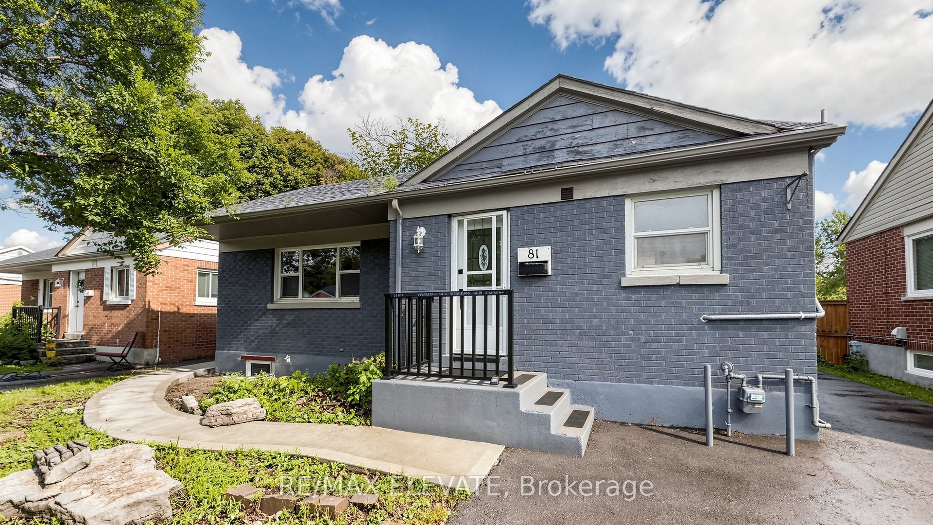 81 Admiral Road Property Photo 2