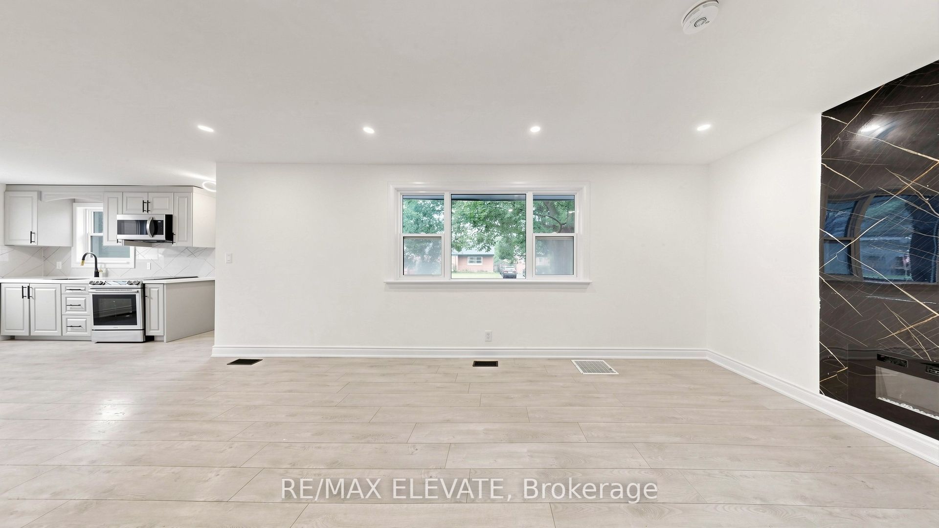 81 Admiral Road Property Photo 6
