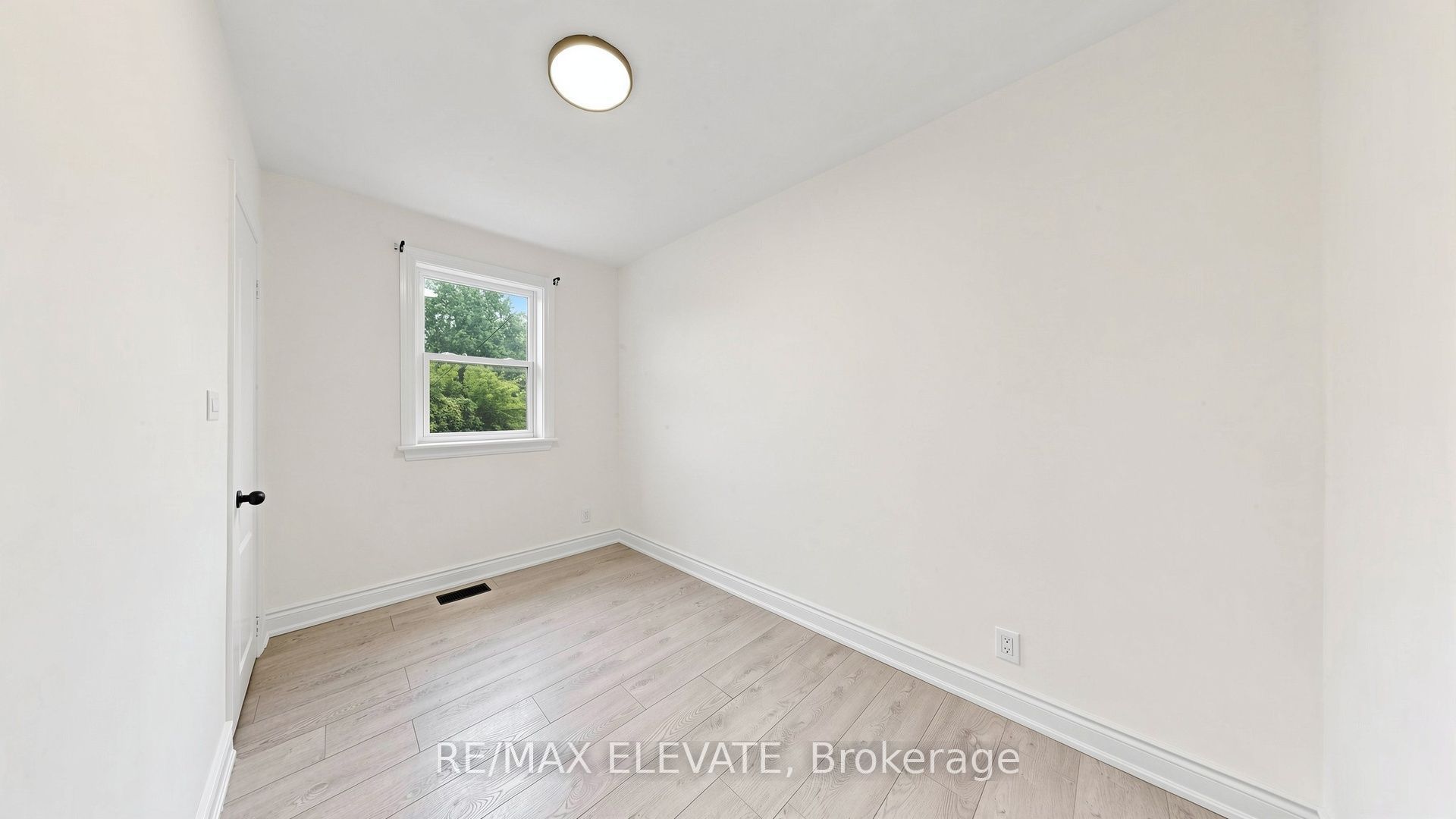 81 Admiral Road Property Photo 29