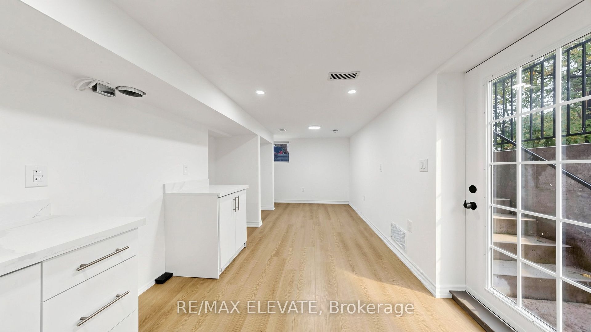 81 Admiral Road Property Photo 40