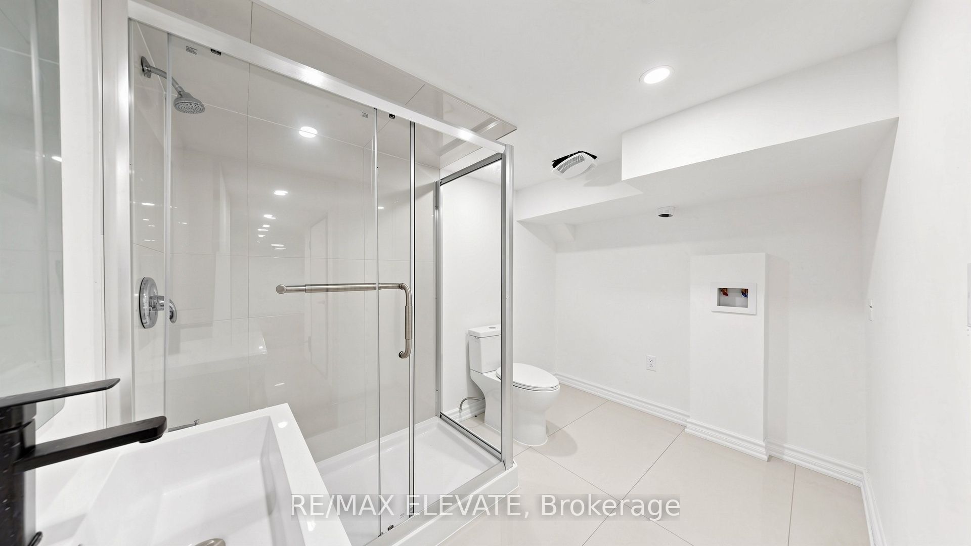 81 Admiral Road Property Photo 41