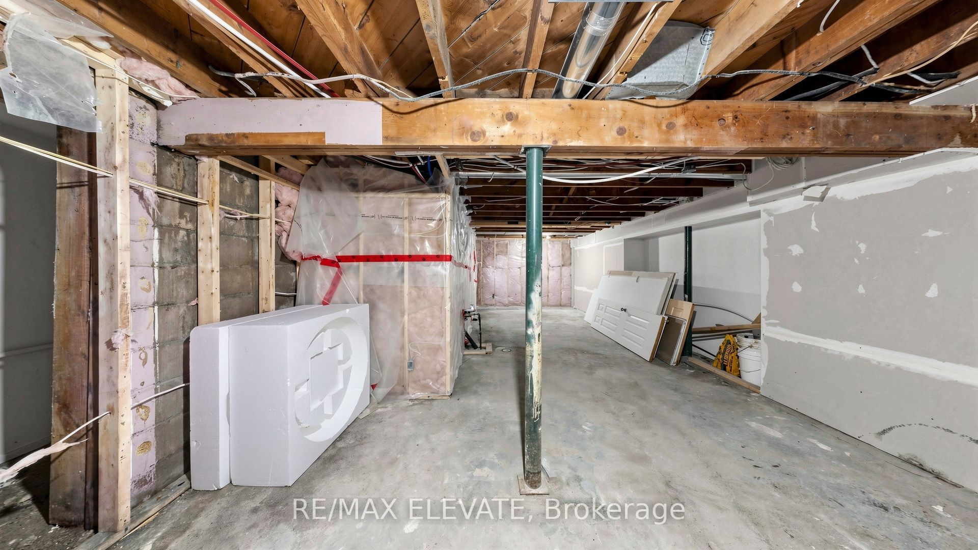 81 Admiral Road Property Photo 44