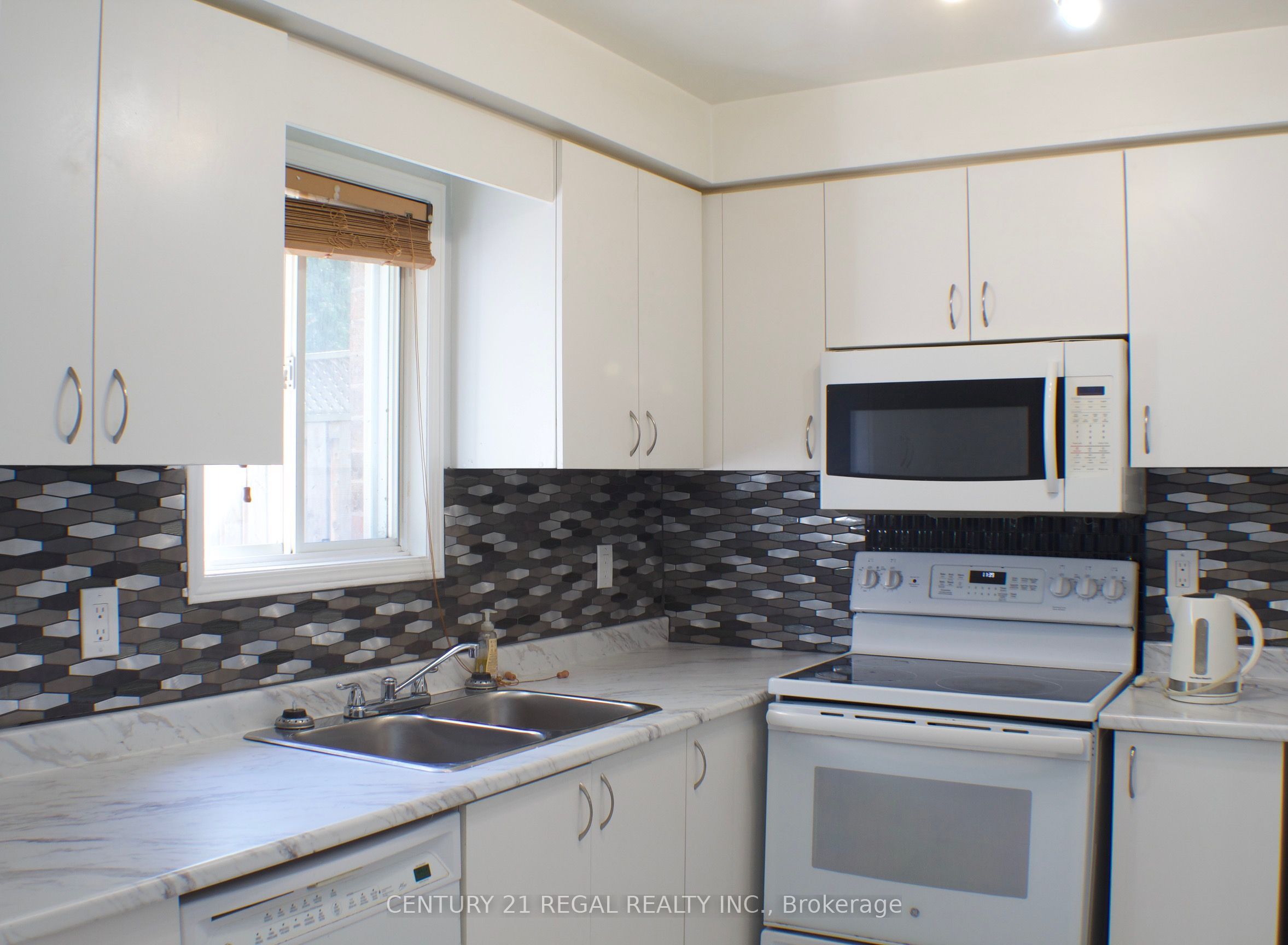 67 Fulton Crescent Property Photo 10