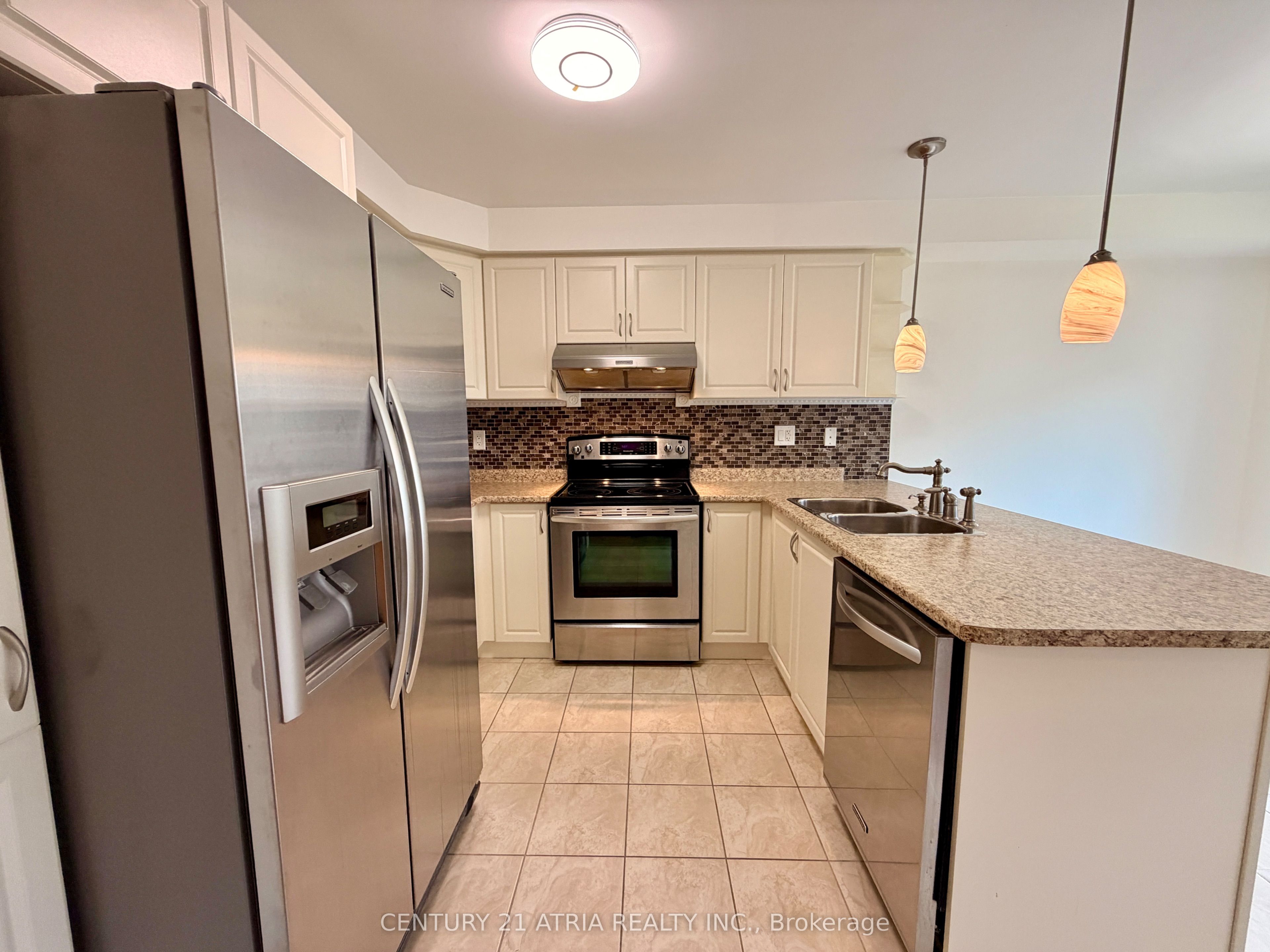 101 Elliottglen Drive Property Photo 10