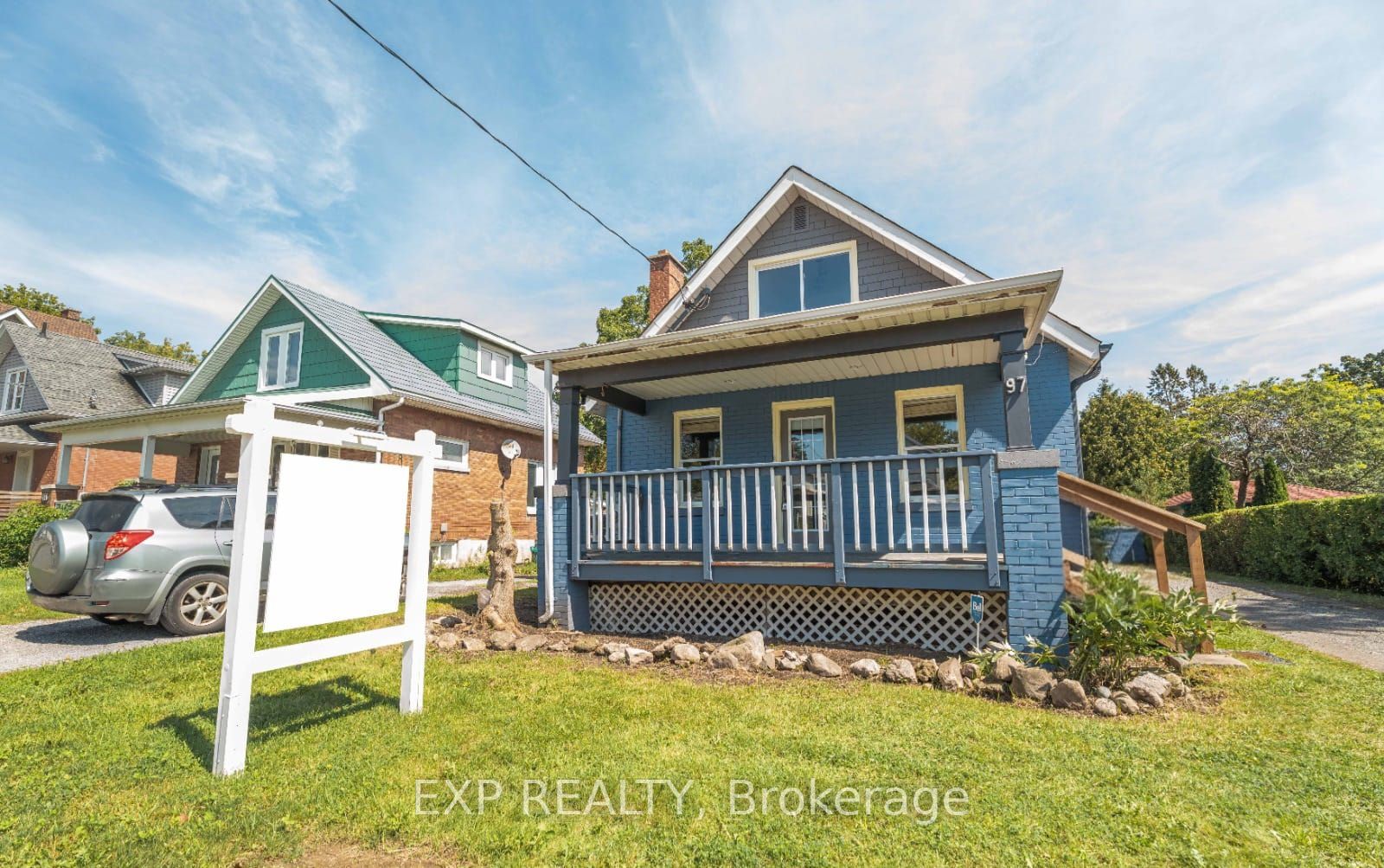 97 Park Road S Property Photo 1