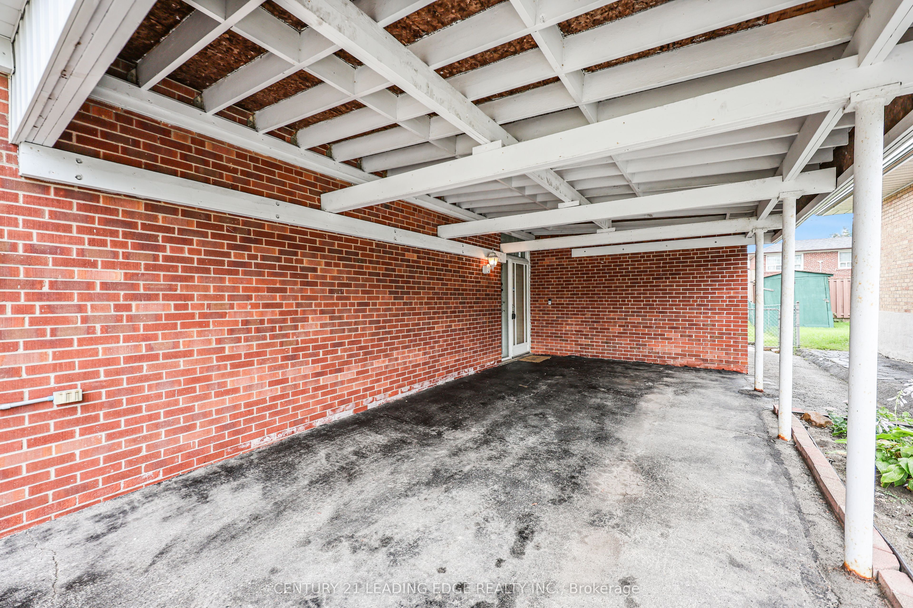 15 Wetherby Drive Property Photo 6