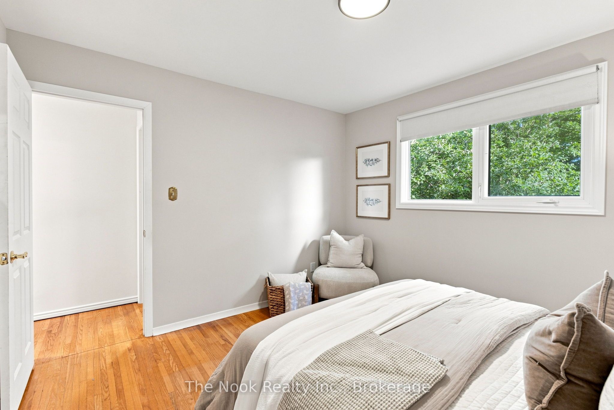 274 Labrador Drive Property Photo 18