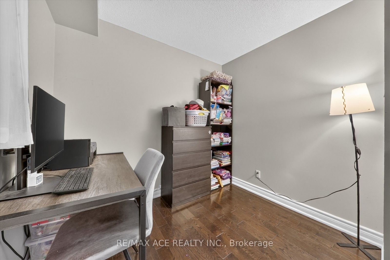 17 Whittington Court Property Photo 17