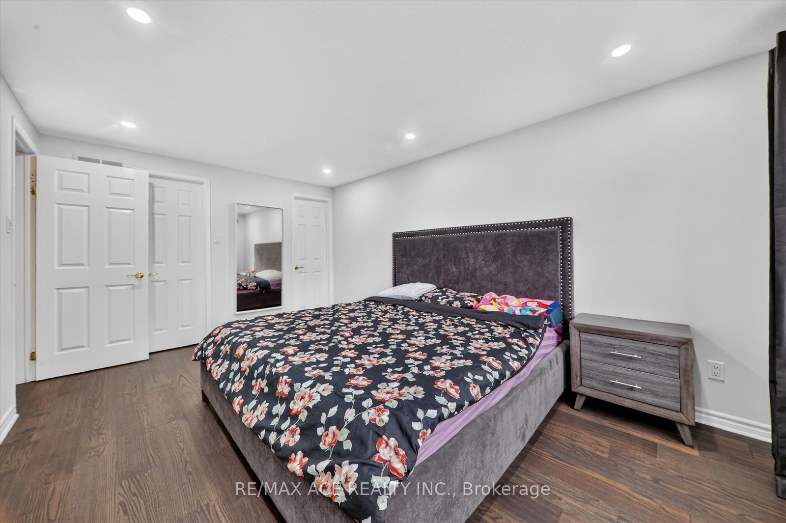 17 Whittington Court Property Photo 21