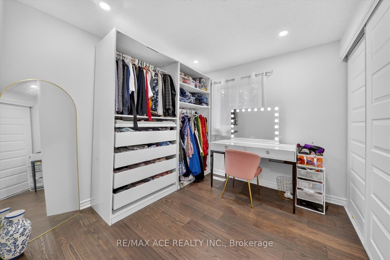 17 Whittington Court Property Photo 23