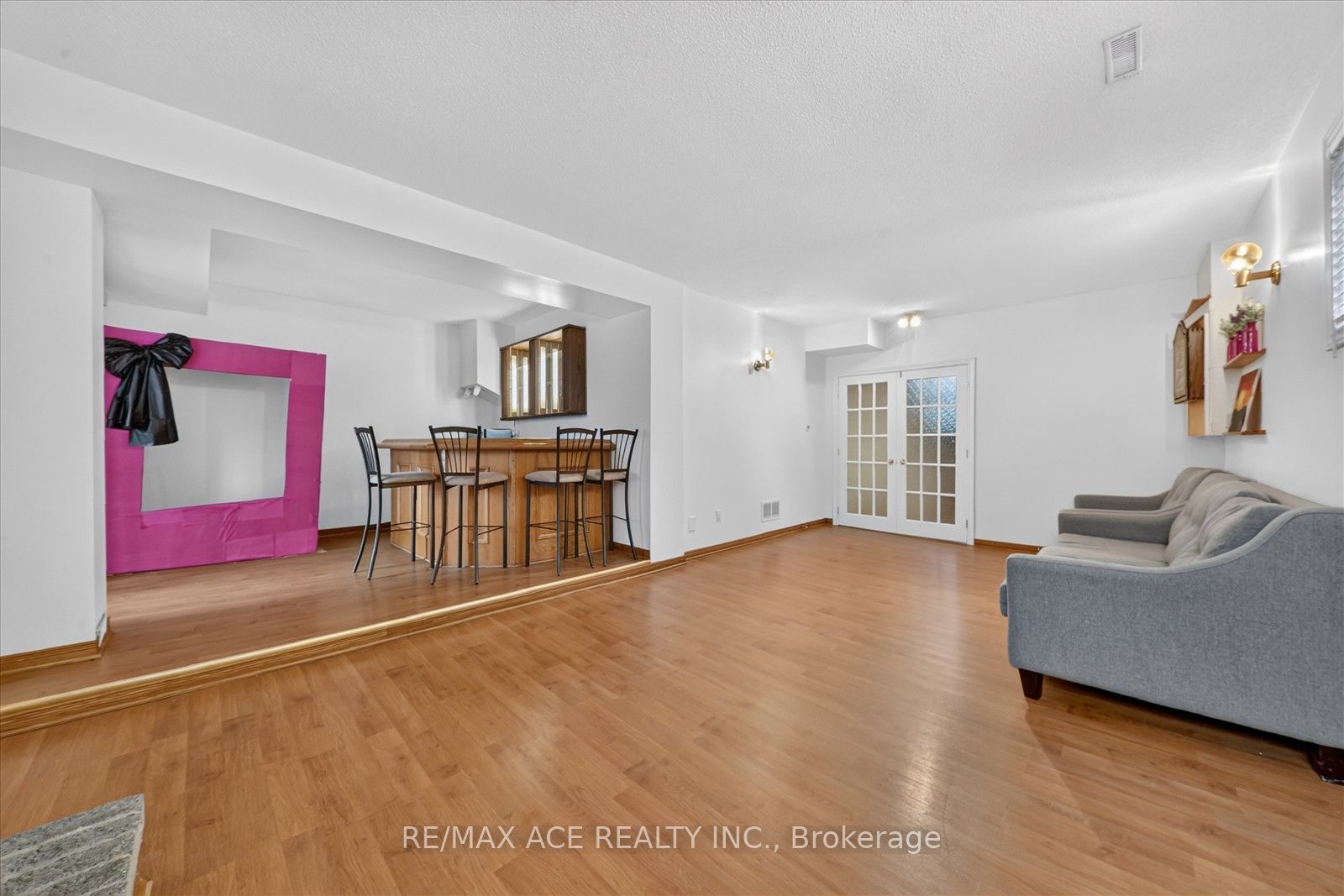 17 Whittington Court Property Photo 36