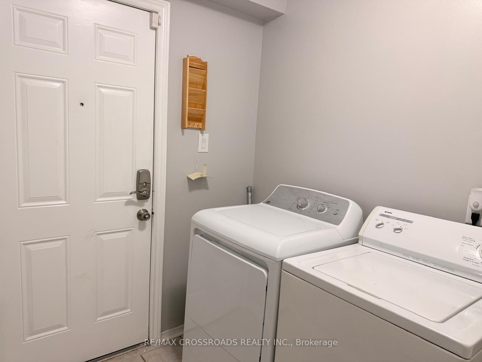 25 Barnes Drive Property Photo 14