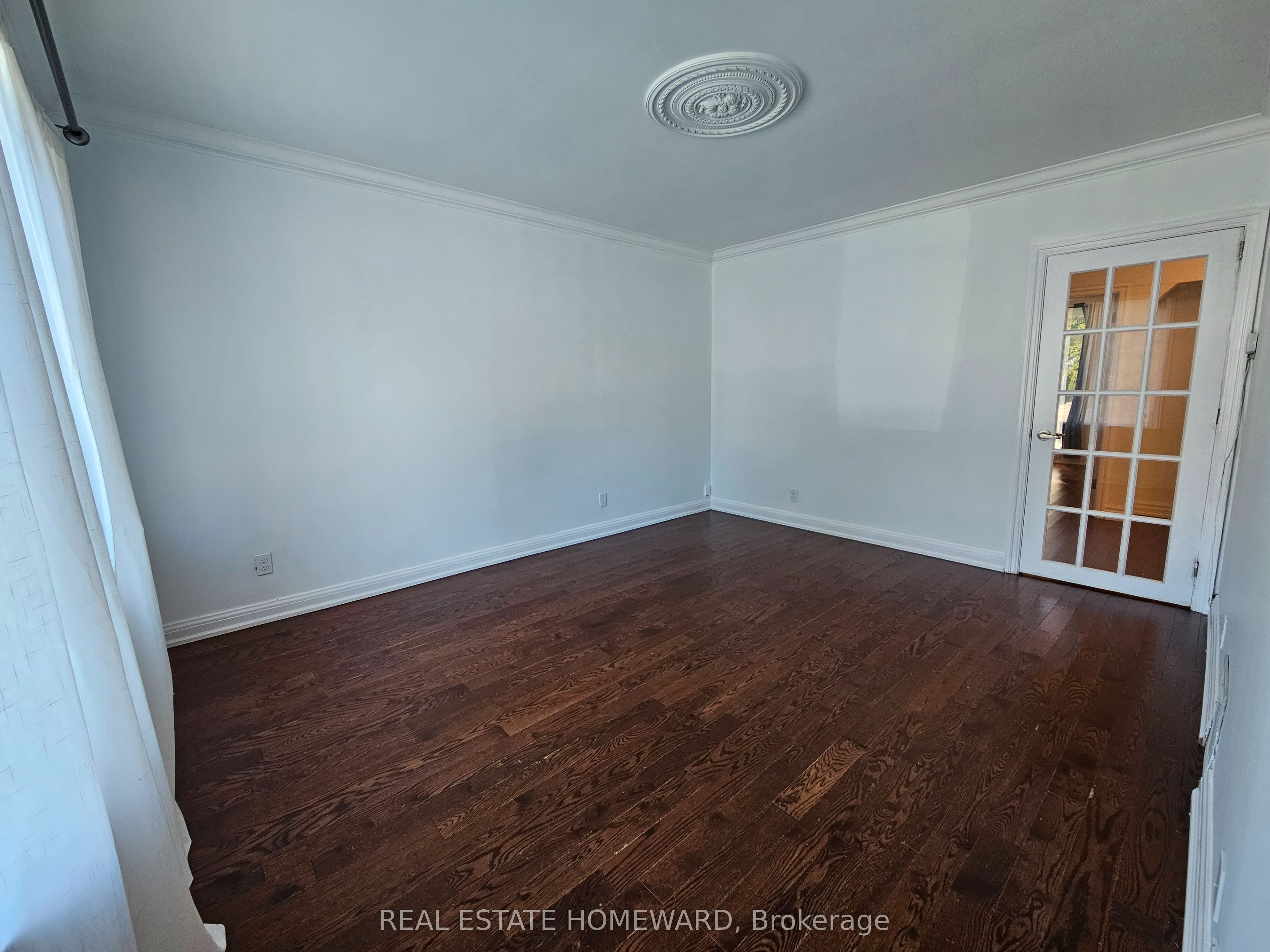 44 Harris Park Drive Property Photo 5