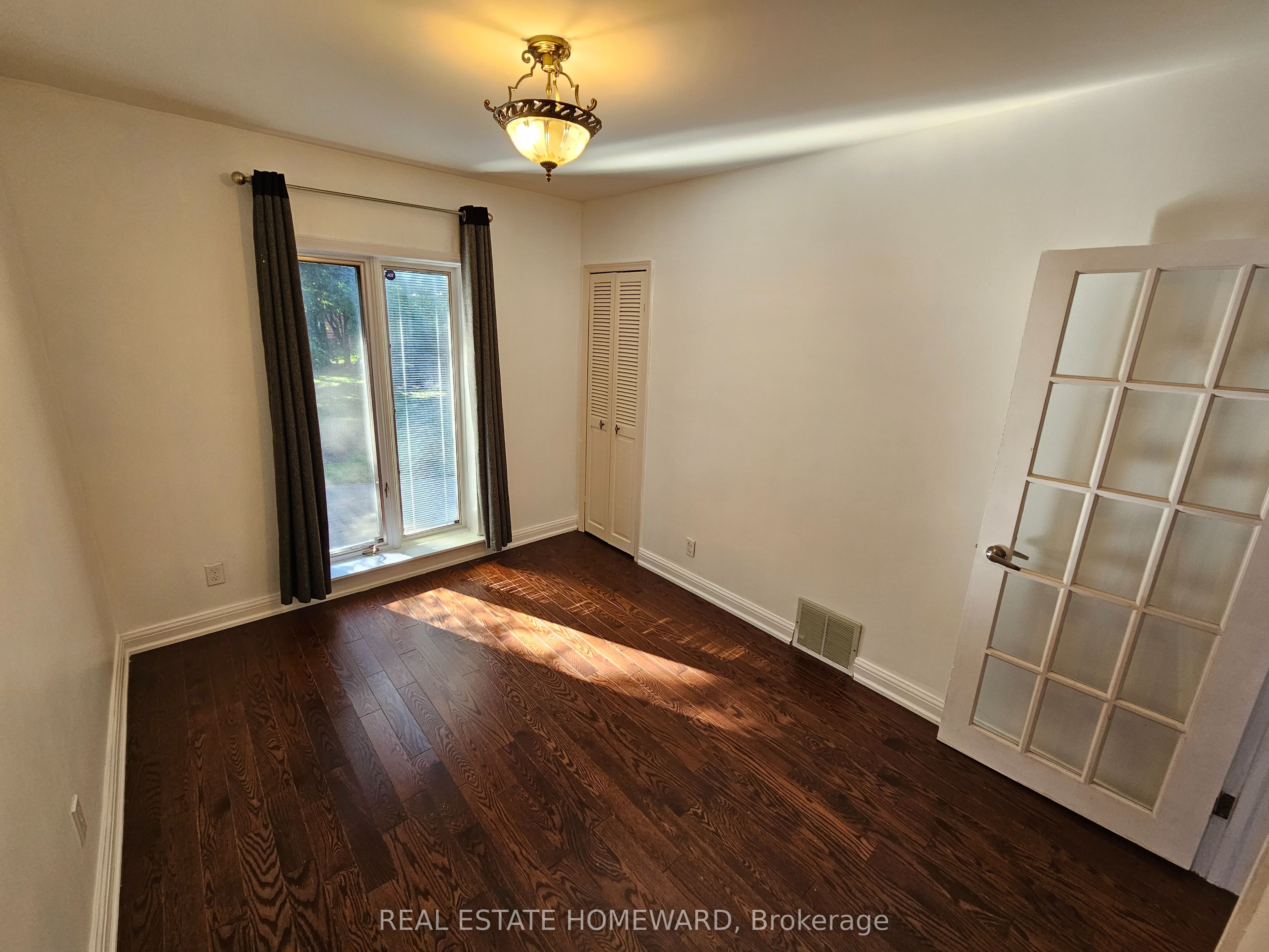 44 Harris Park Drive Property Photo 14