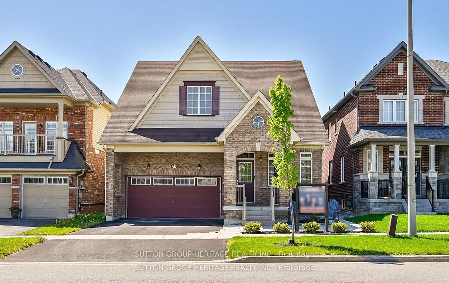 19 Northglen Boulevard