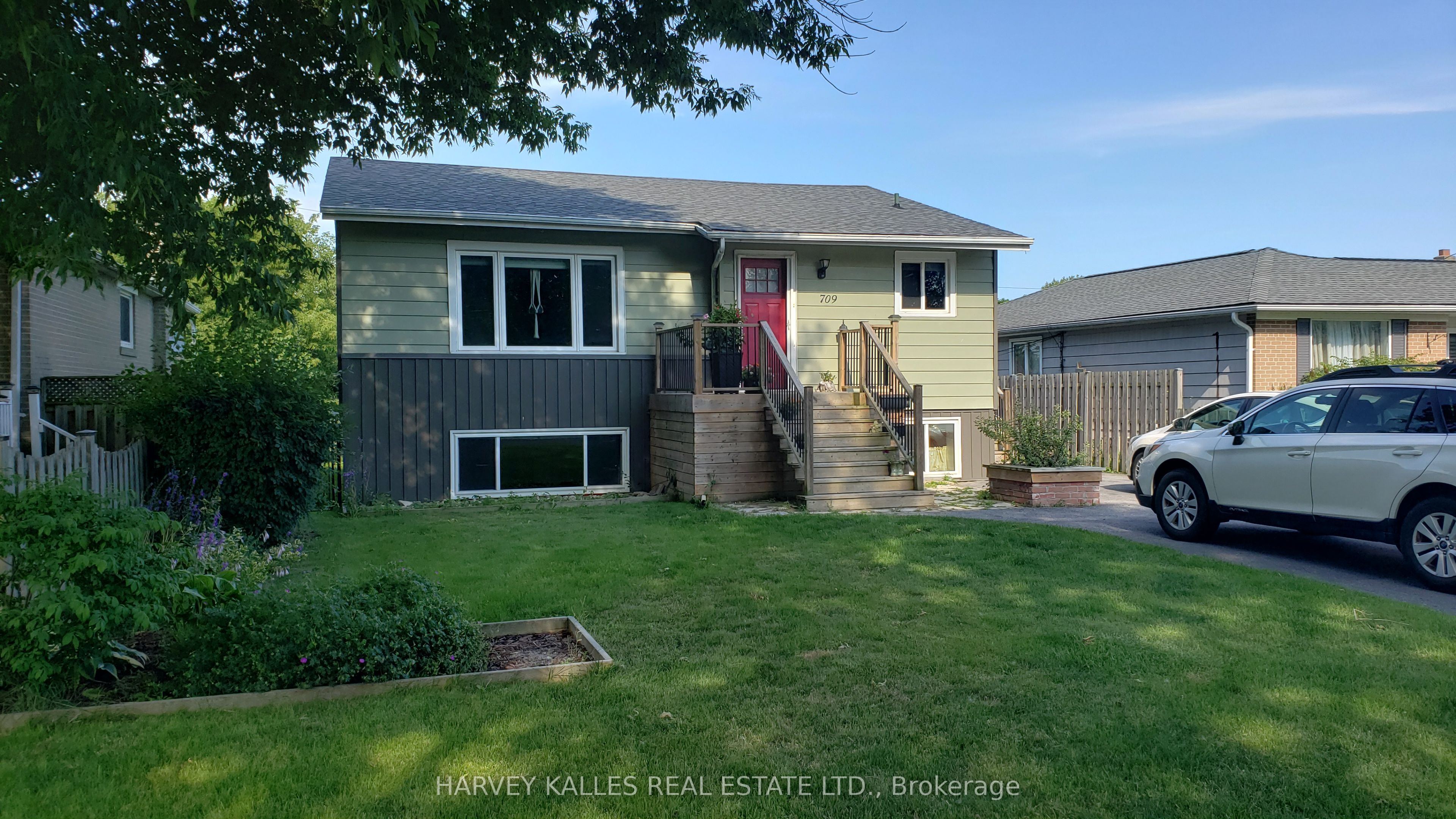 709 Annland Street Main Property Photo 1