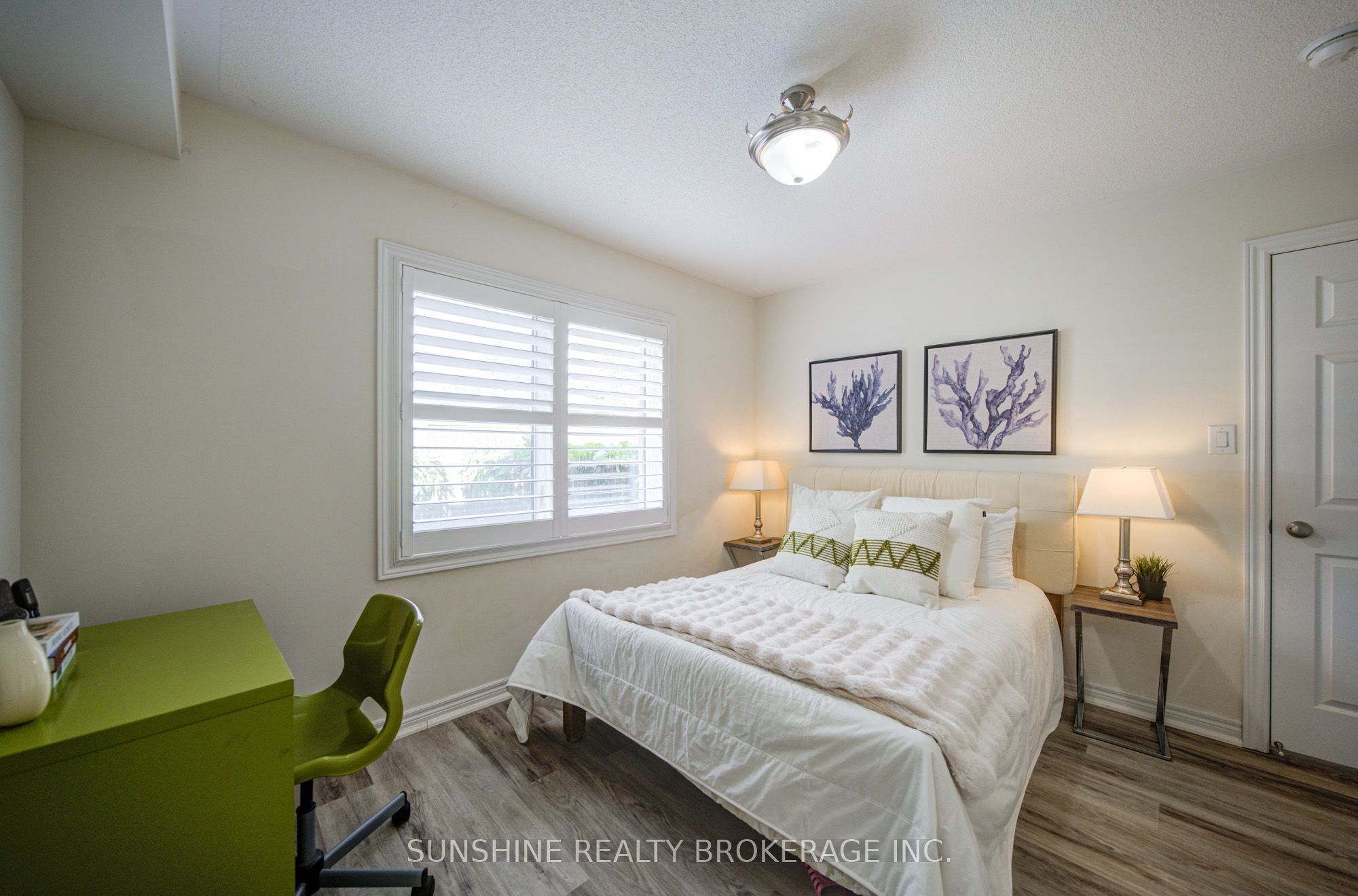 40 Pringdale Gardens Circle Property Photo 4