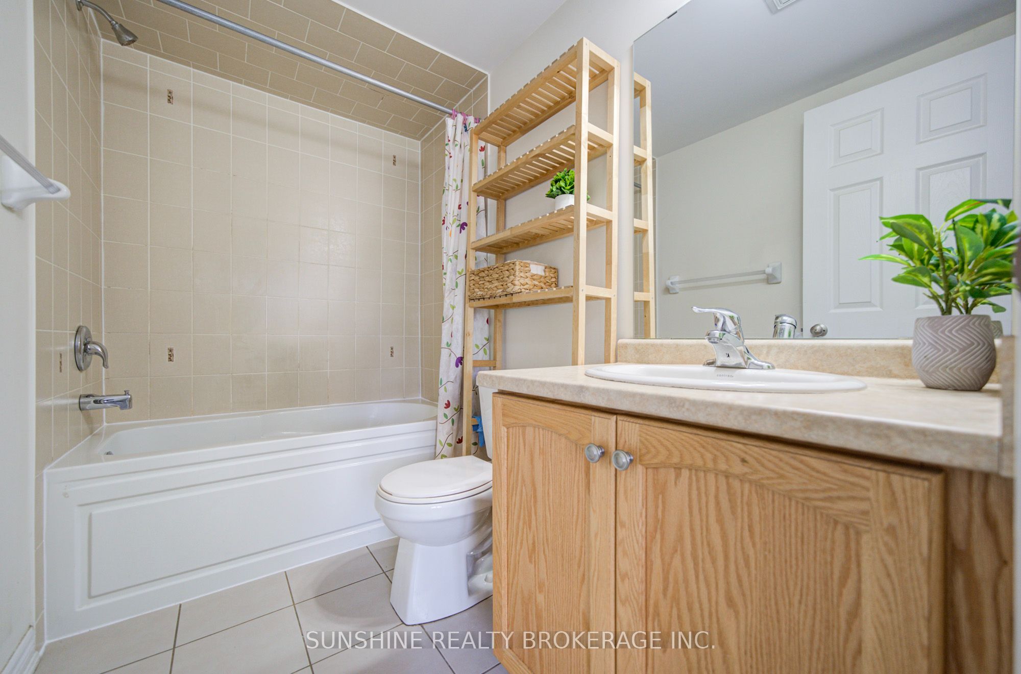 40 Pringdale Gardens Circle Property Photo 6