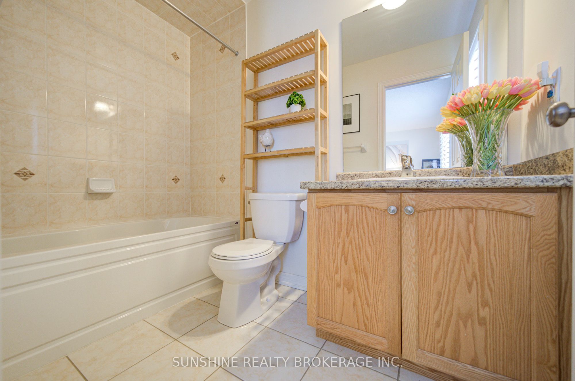 40 Pringdale Gardens Circle Property Photo 8