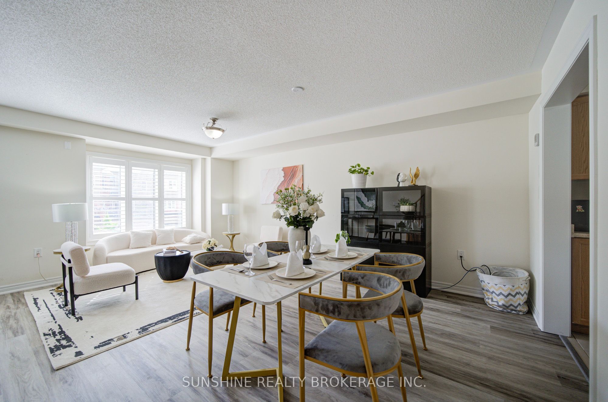 40 Pringdale Gardens Circle Property Photo 17