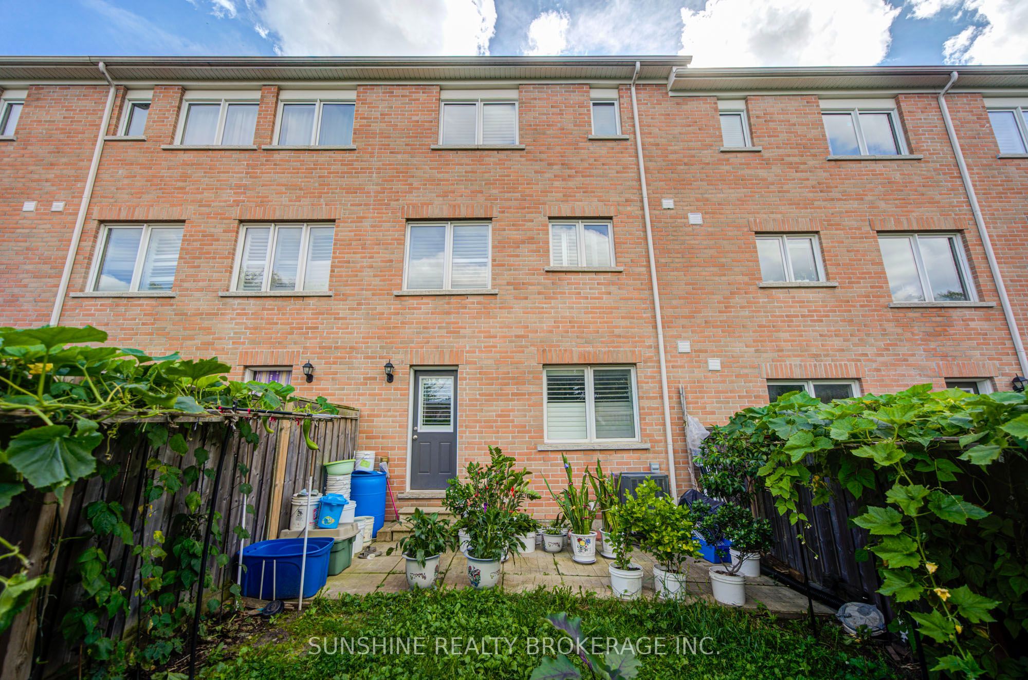 40 Pringdale Gardens Circle Property Photo 32