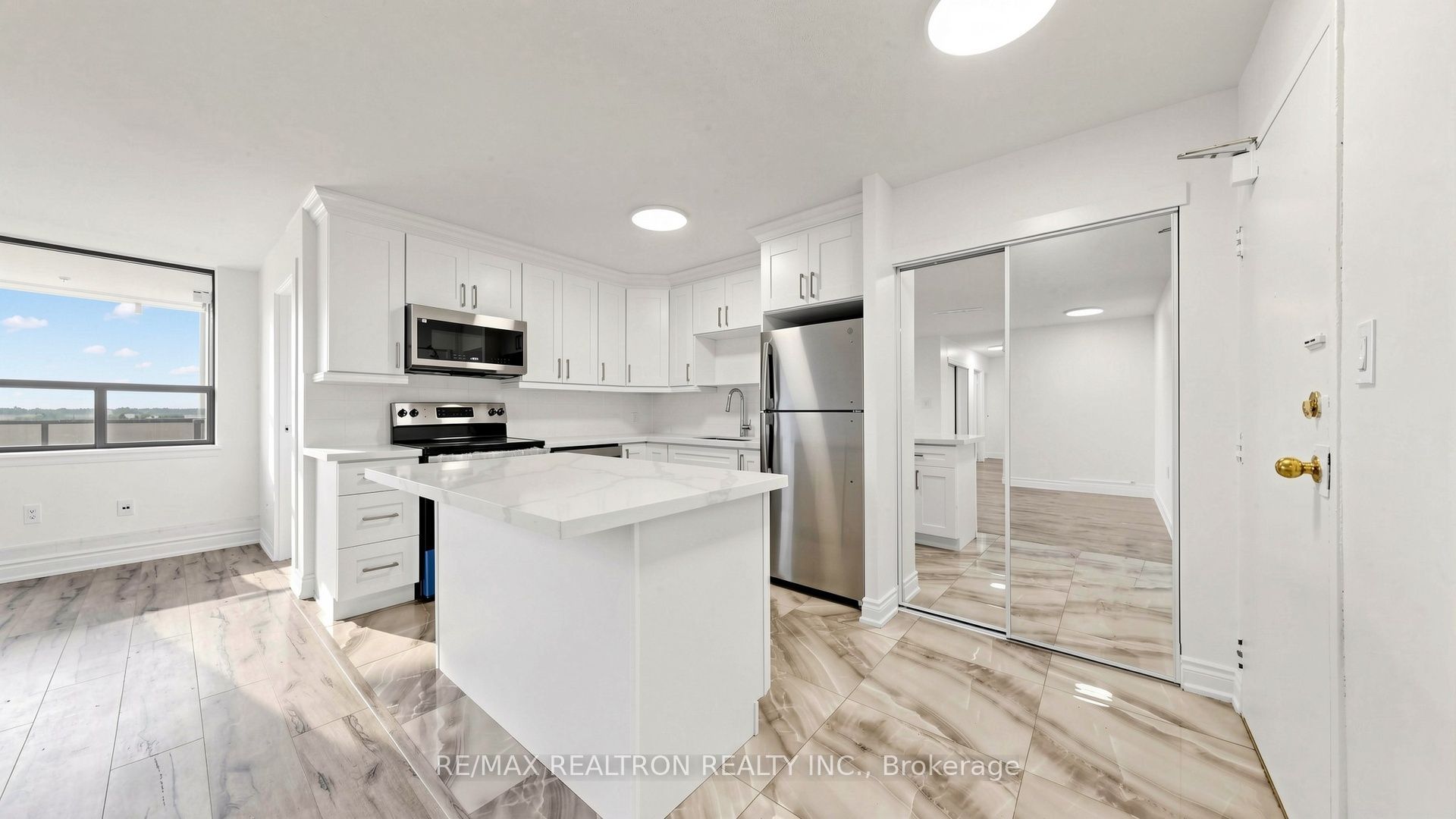 100 Wingarden Court 1011 Property Photo 2