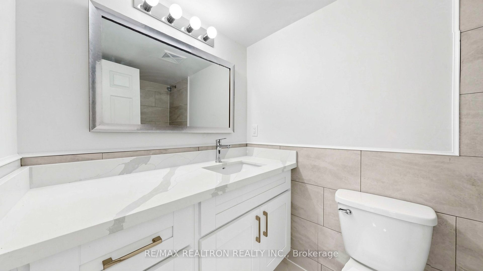 100 Wingarden Court 1011 Property Photo 30