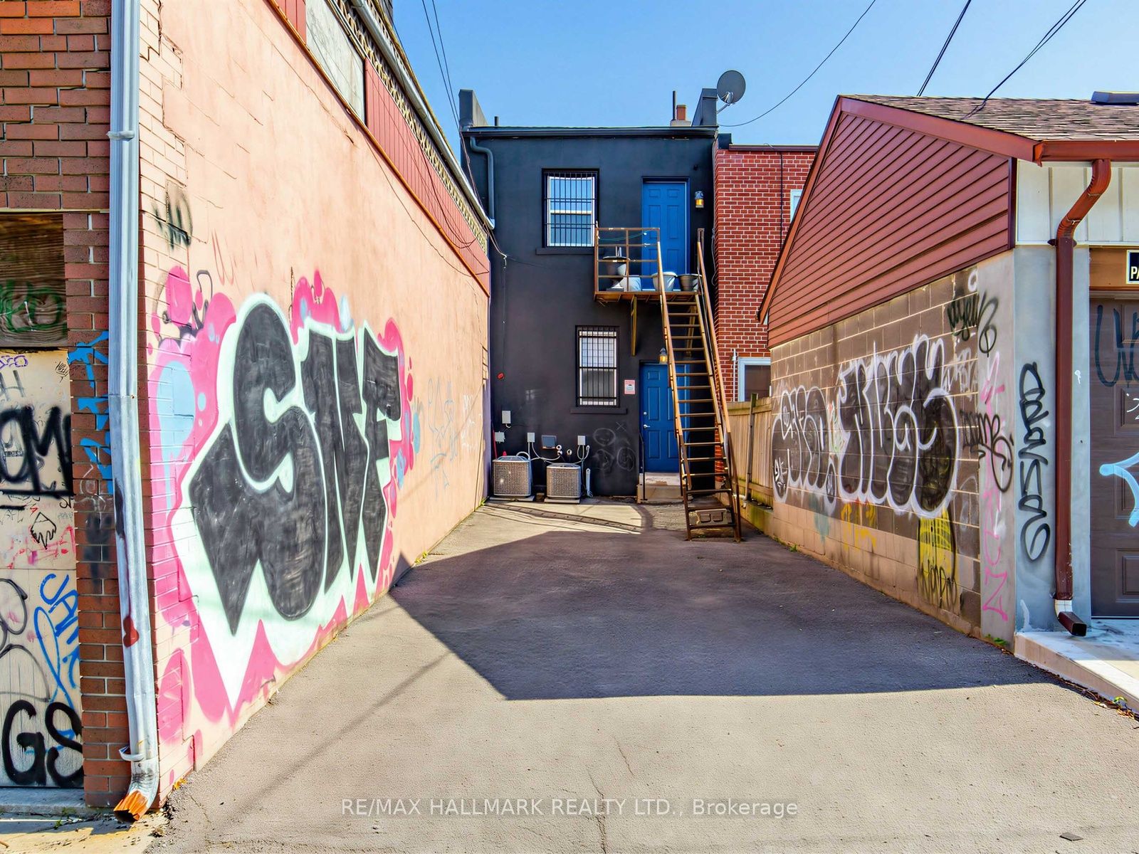 1924 Danforth Avenue Property Photo 33