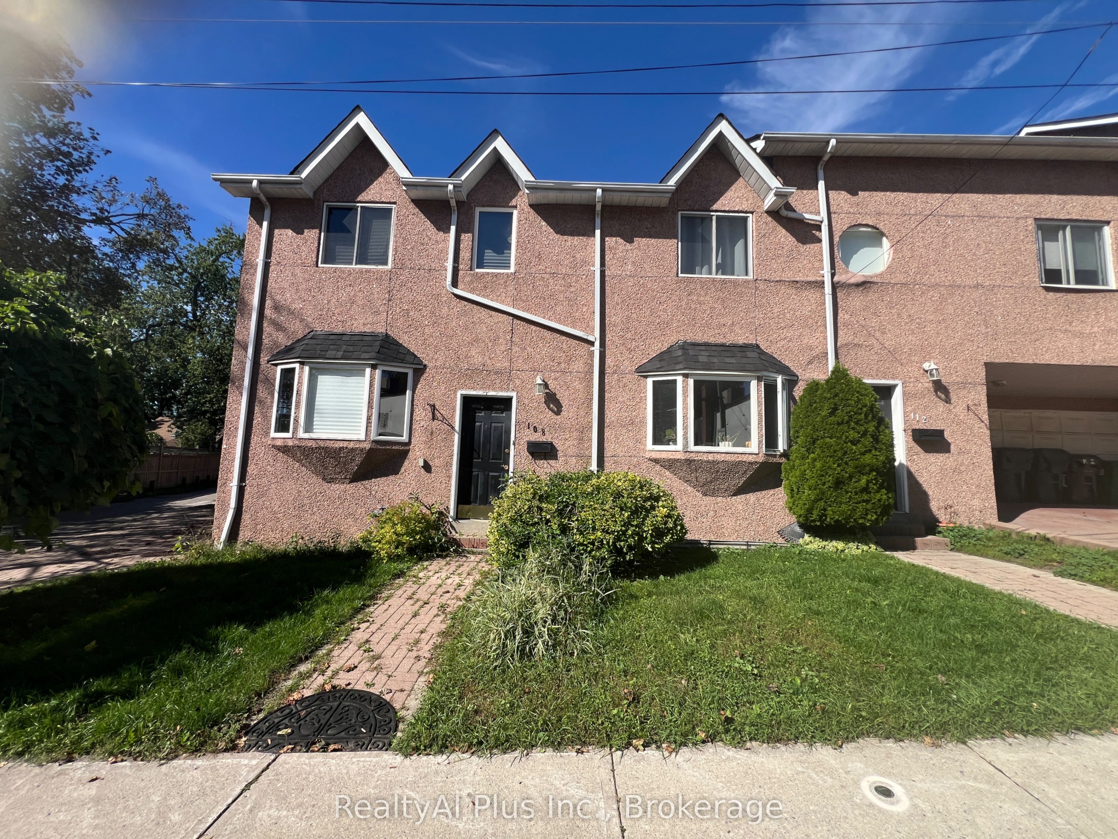 108 Kildonan Drive Property Photo 1