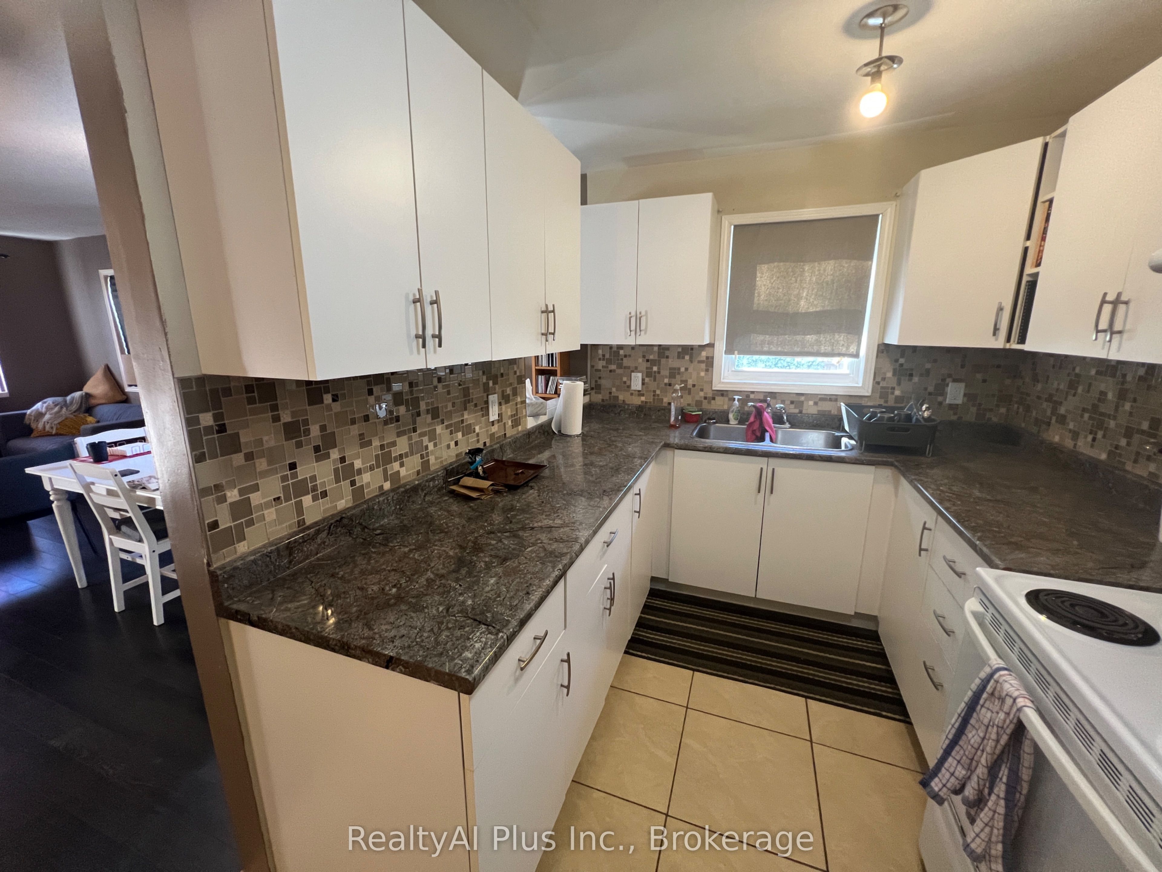 108 Kildonan Drive Property Photo 7