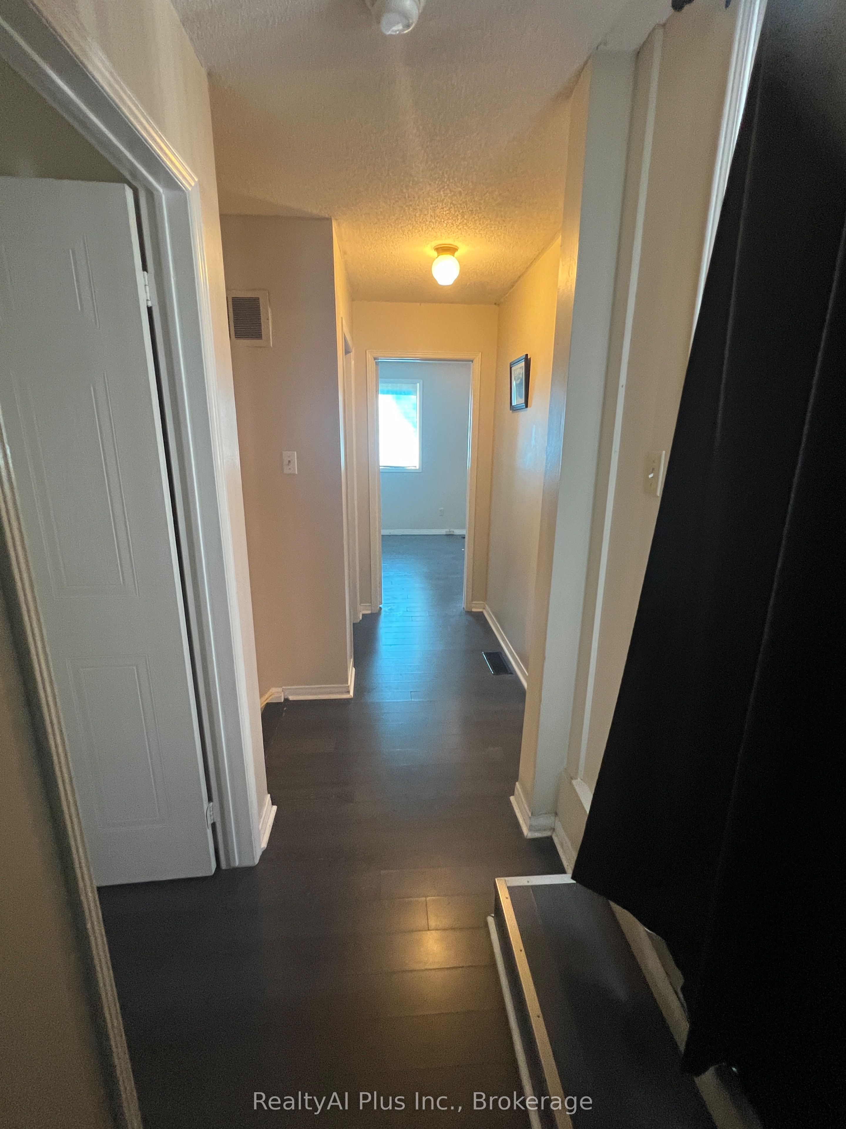 108 Kildonan Drive Property Photo 11