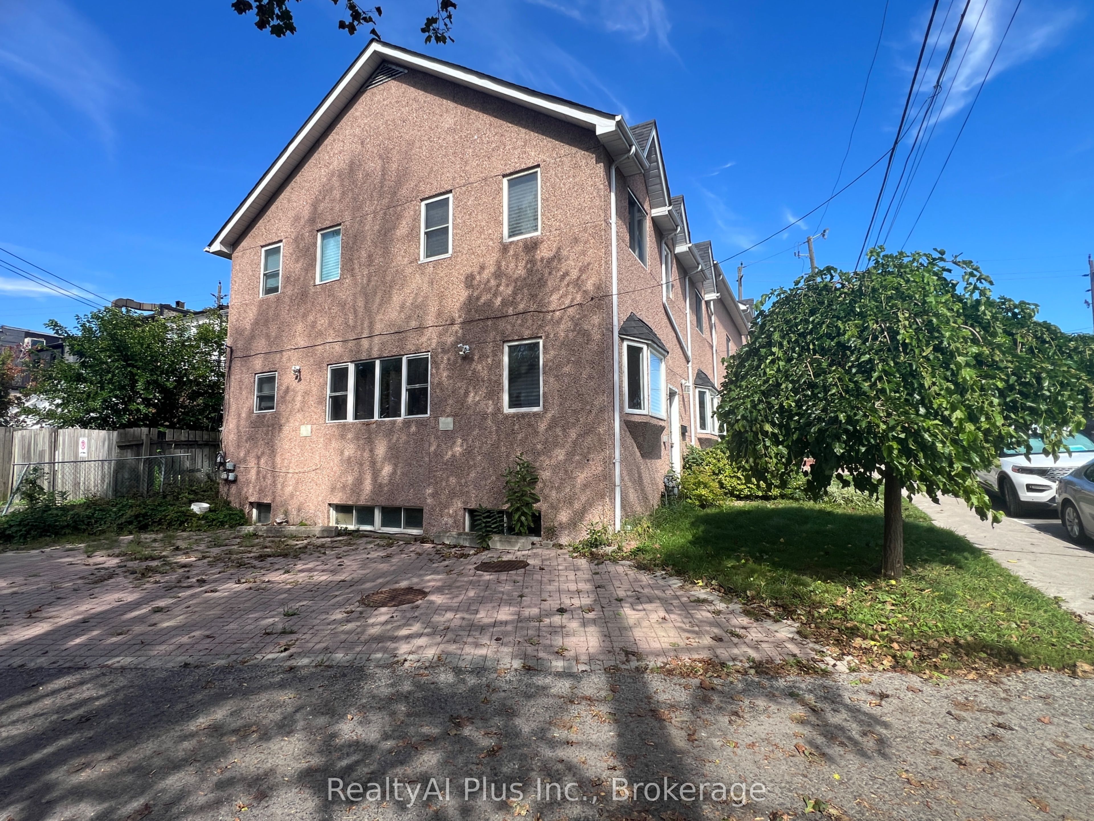 108 Kildonan Drive Property Photo 29