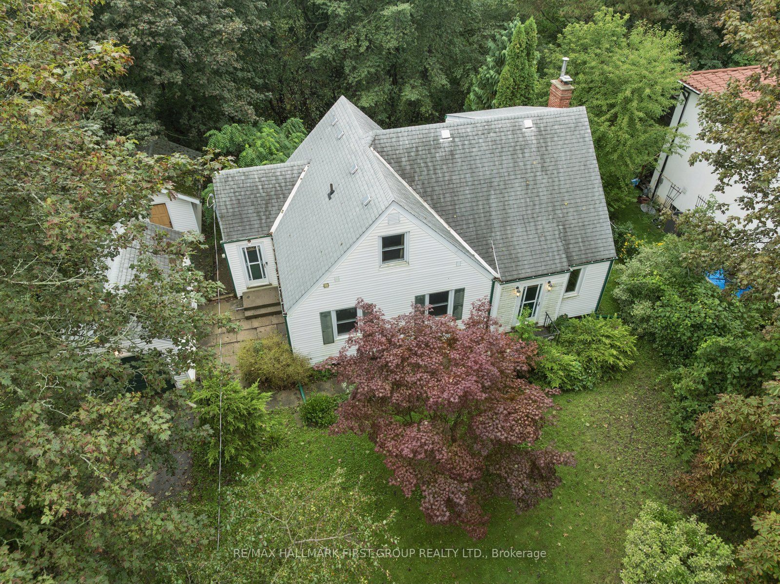 109 Colonel Danforth Trail Property Photo 1