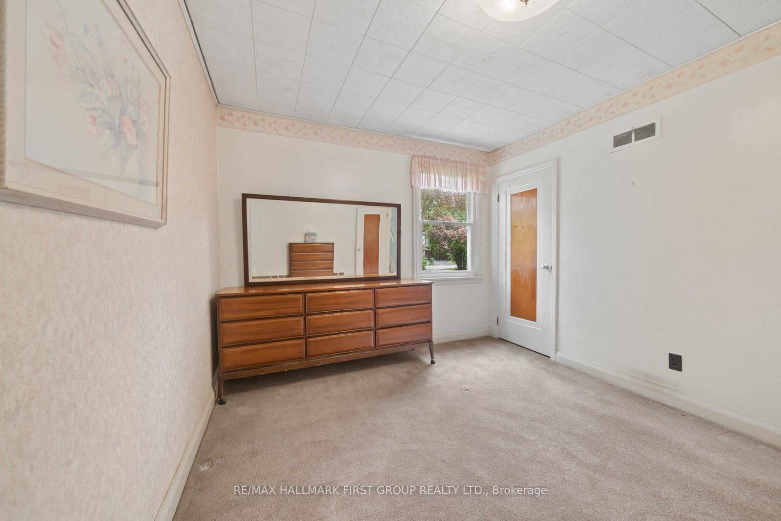 109 Colonel Danforth Trail Property Photo 17
