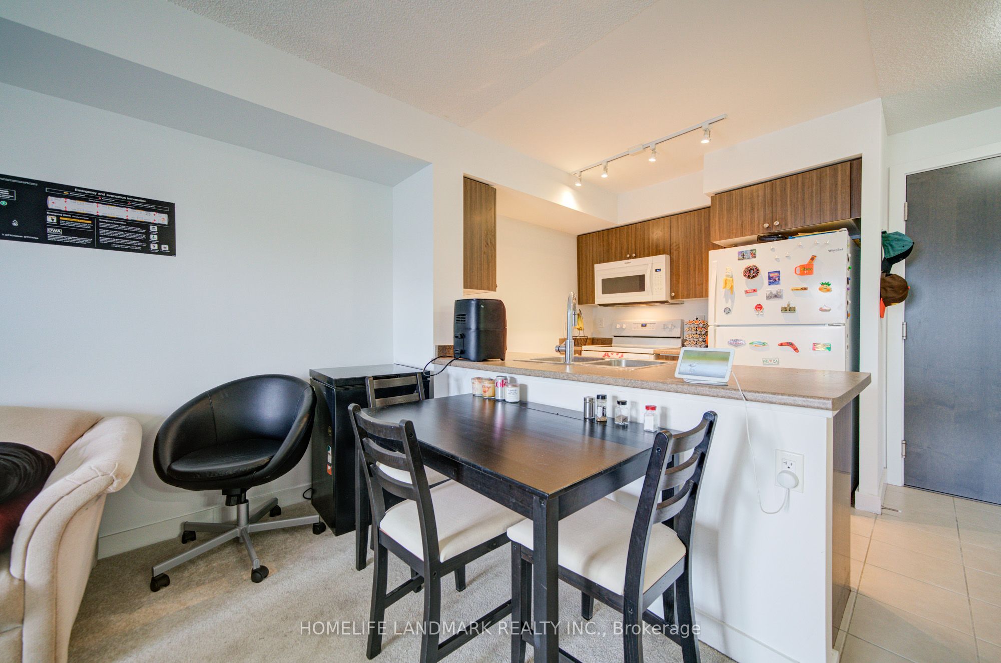 1346 Danforth Road 1416 Property Photo 4