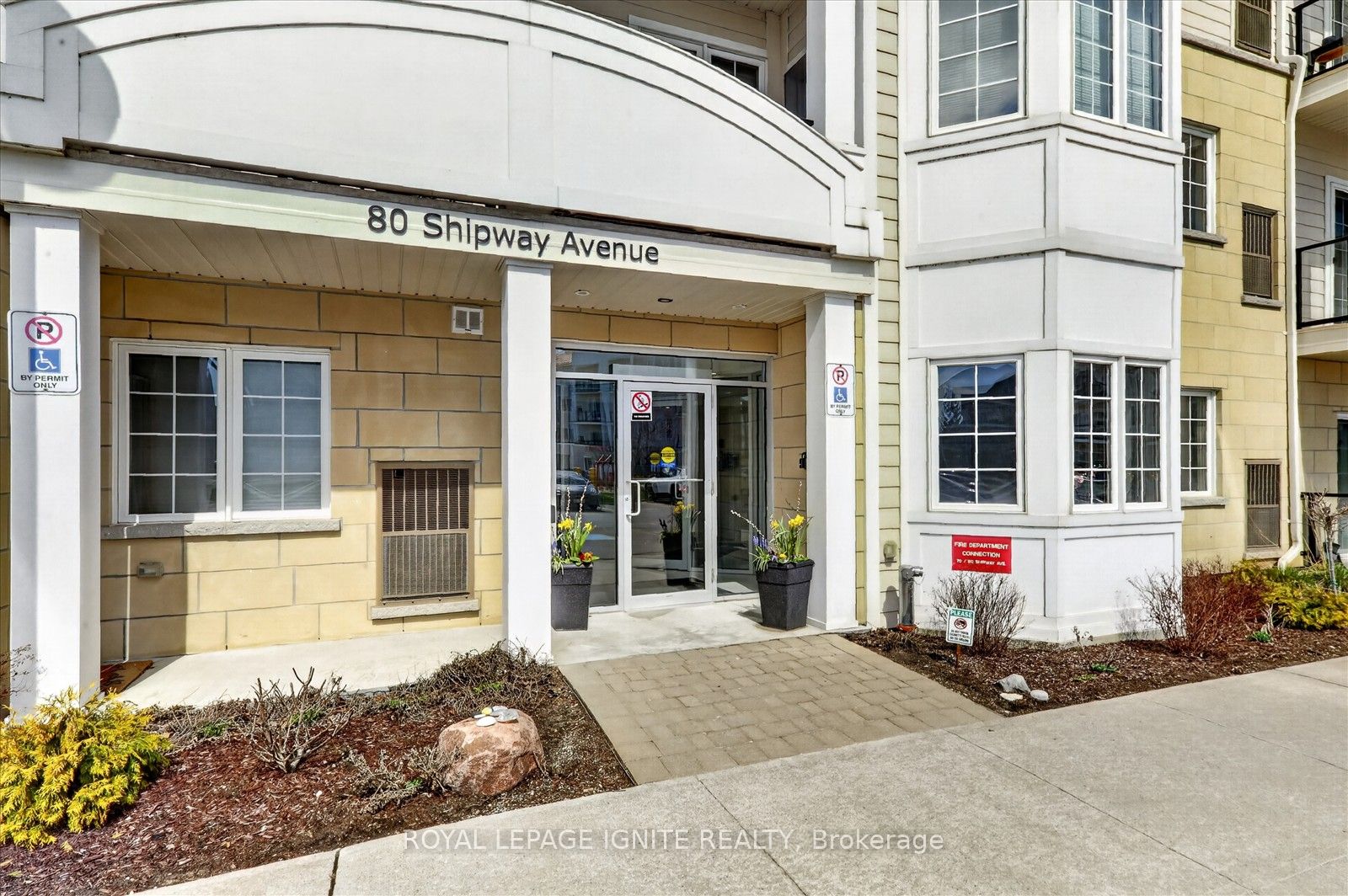 80 Shipway Avenue 215 Property Photo 4
