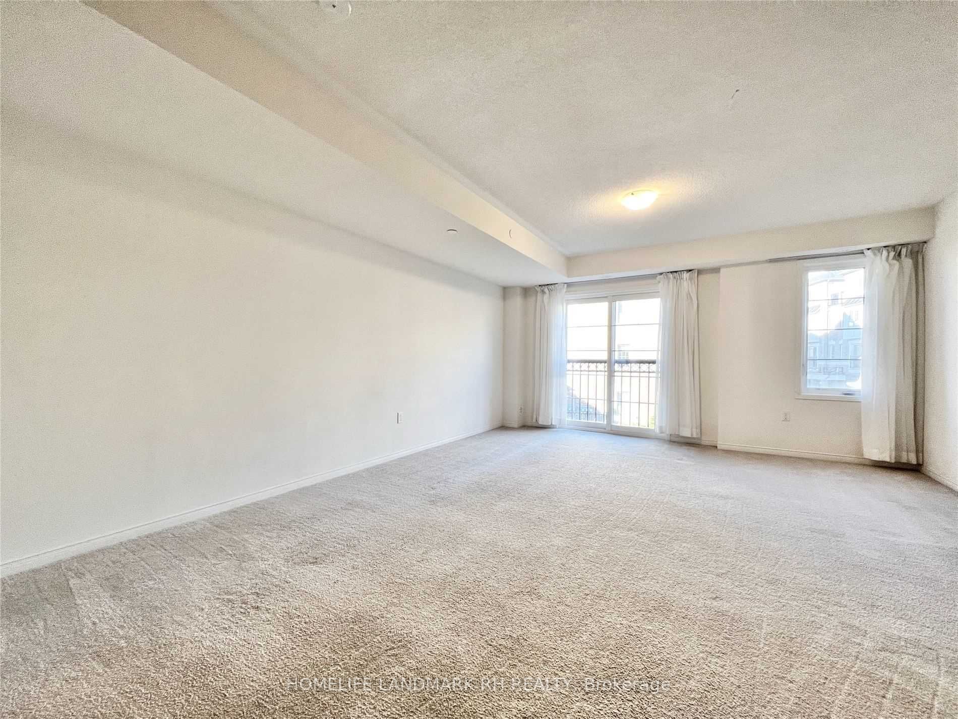 2633 Eaglesham Path Property Photo 3