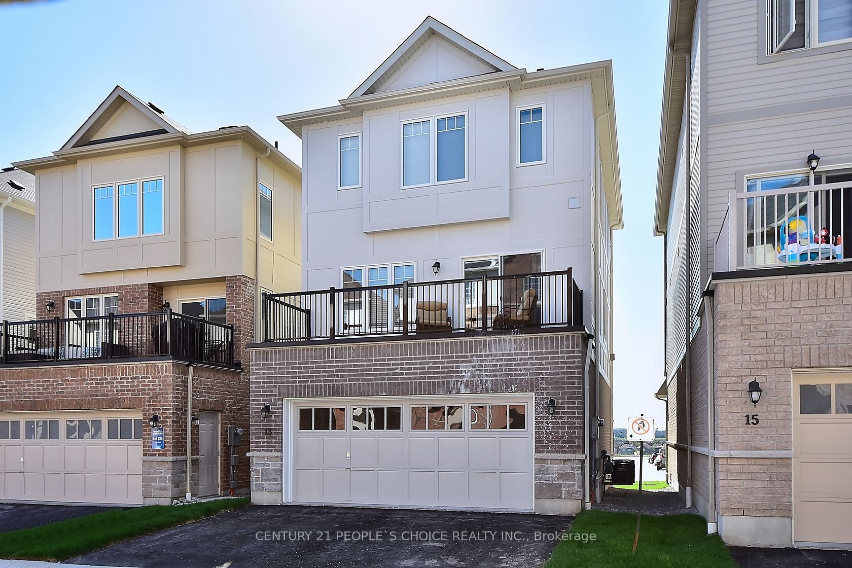13 Devineridge Avenue Property Photo 2