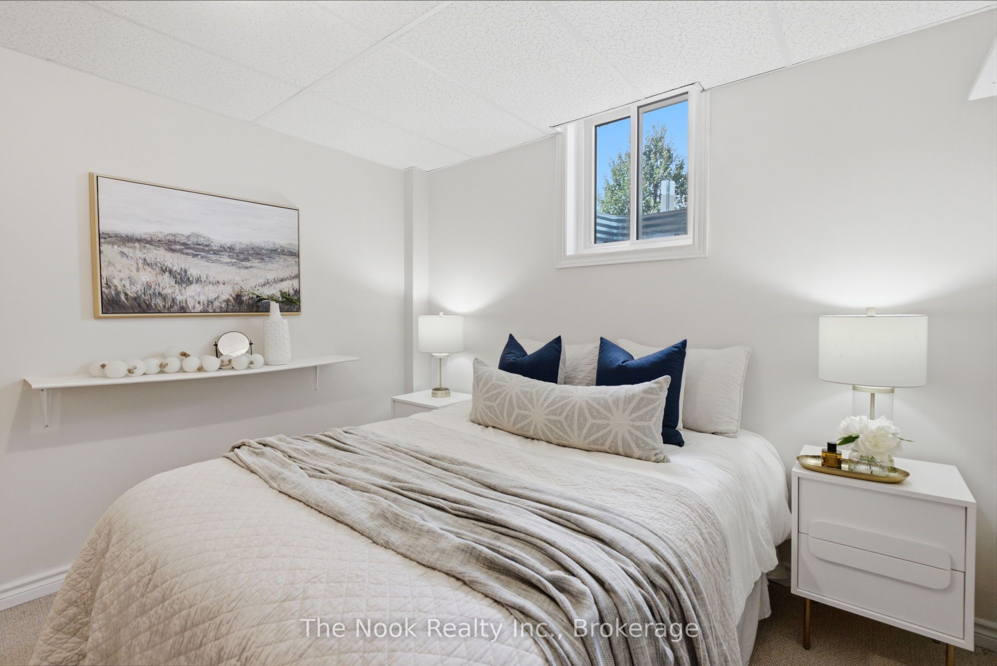 1633 Erindale Crescent Property Photo 26