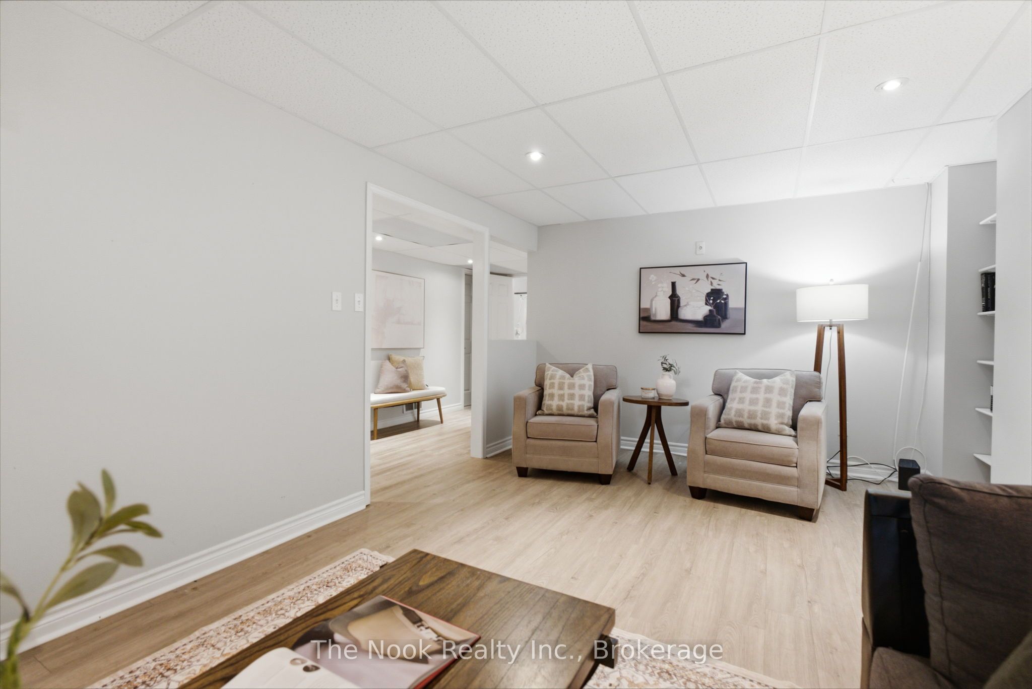 1633 Erindale Crescent Property Photo 28