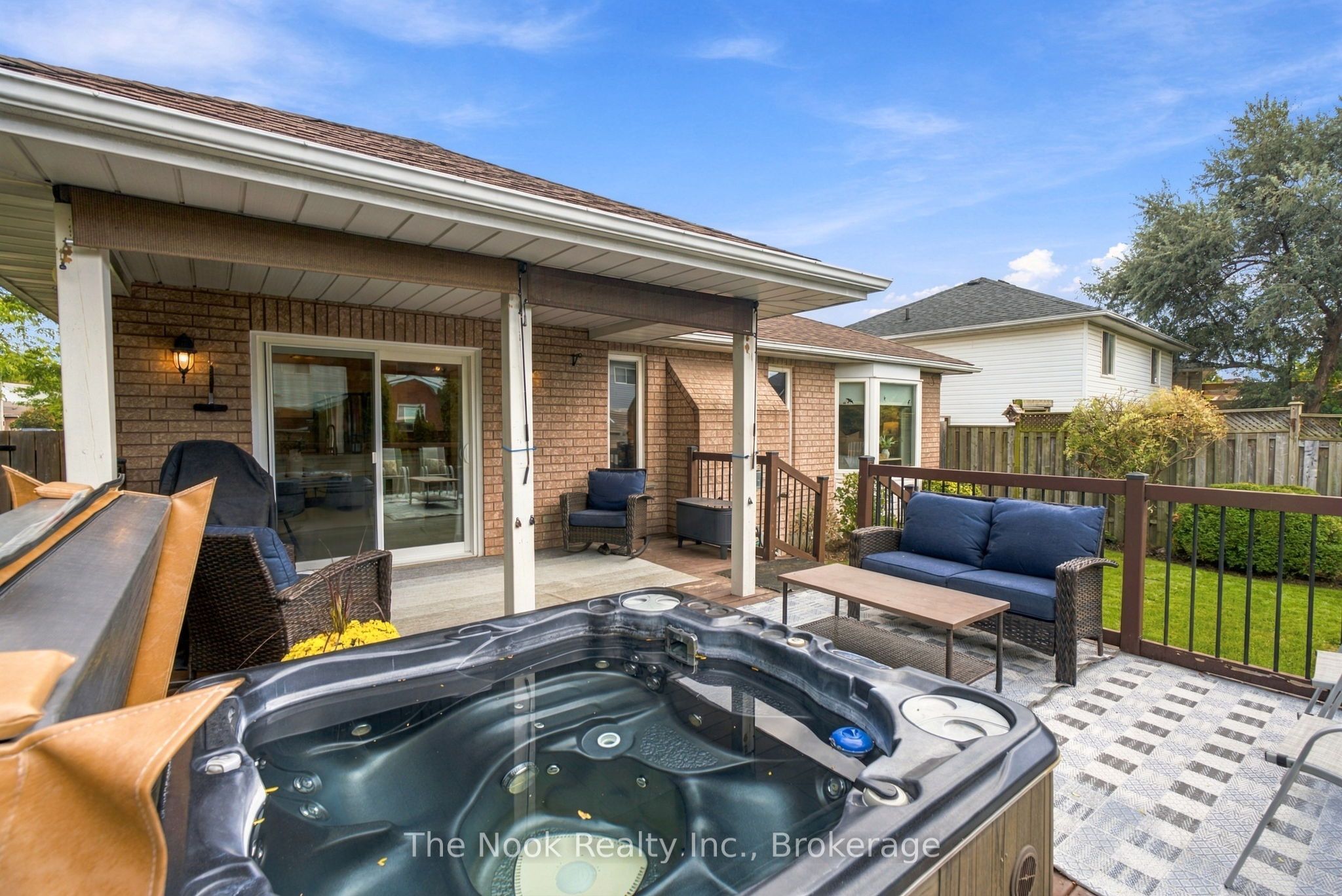 1633 Erindale Crescent Property Photo 36