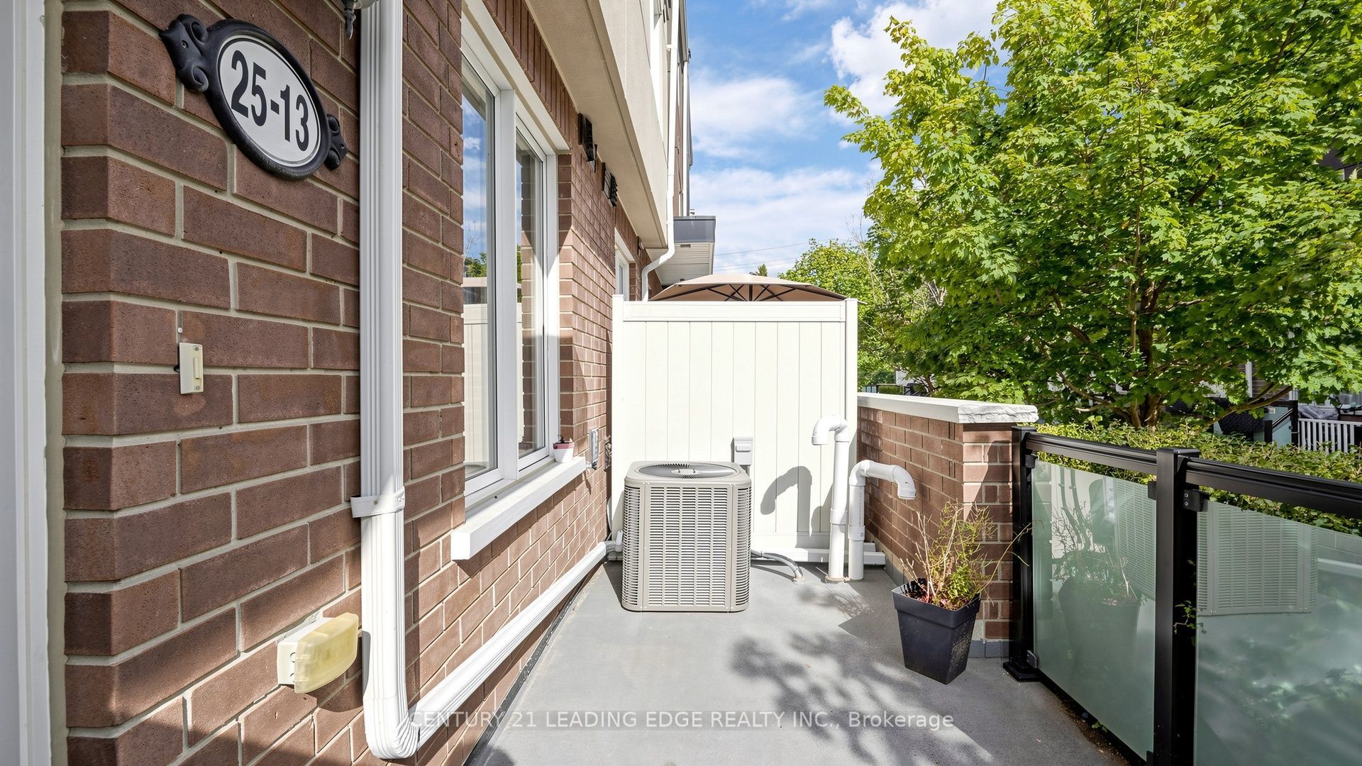 25 Heron Park Place 13 Property Photo 4