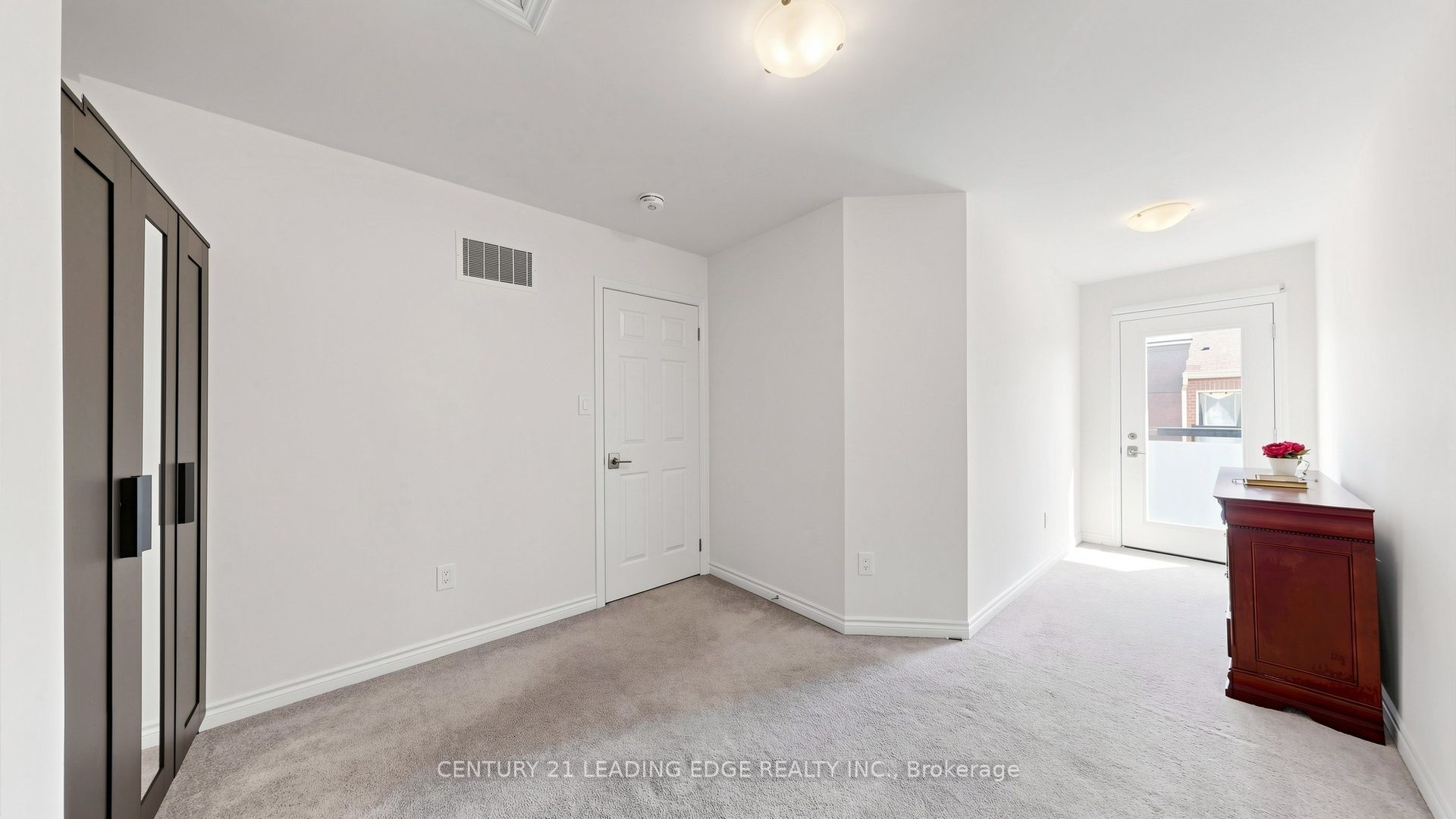 25 Heron Park Place 13 Property Photo 20