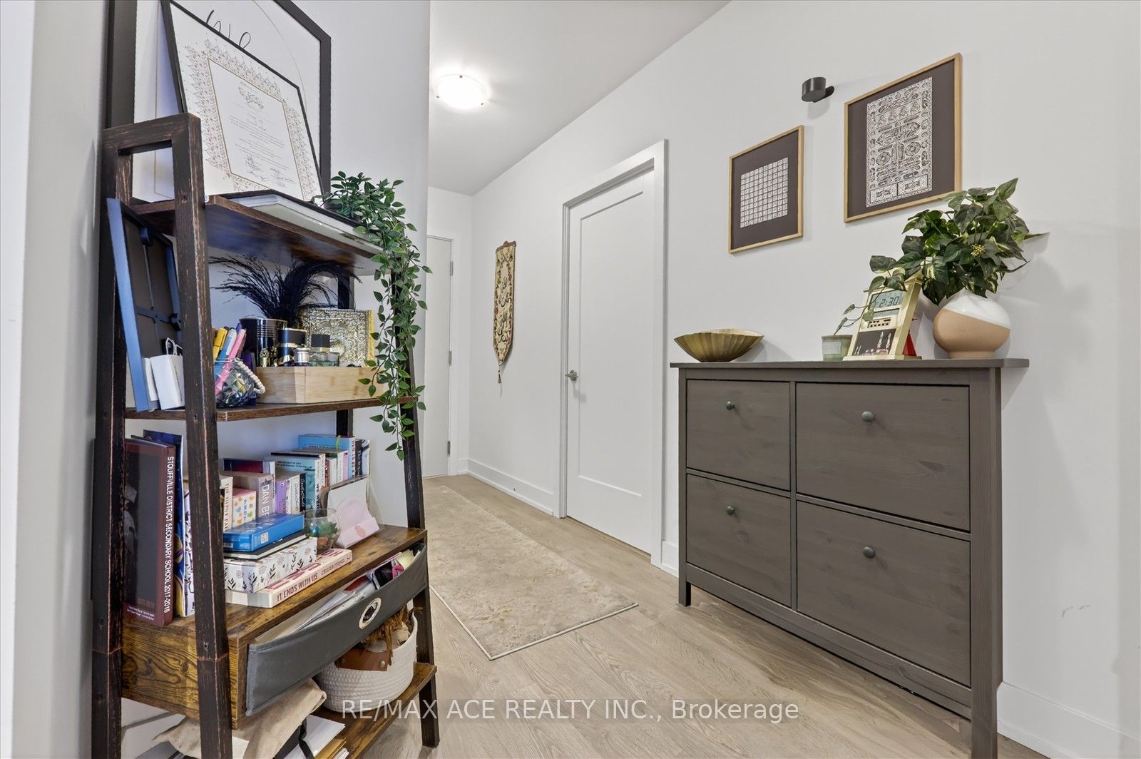 2550 Simcoe Street N 809 Property Photo 16