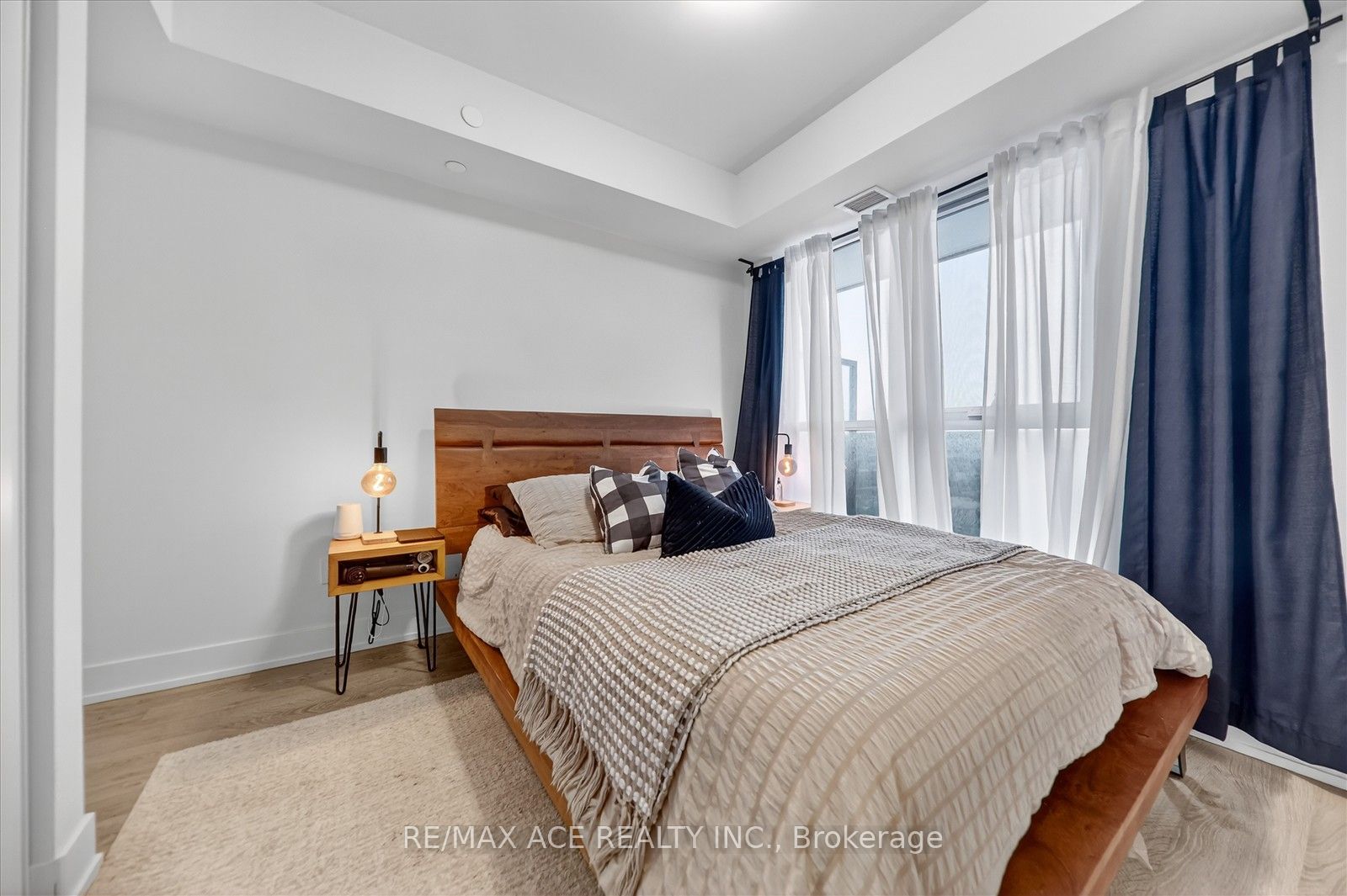 2550 Simcoe Street N 809 Property Photo 30