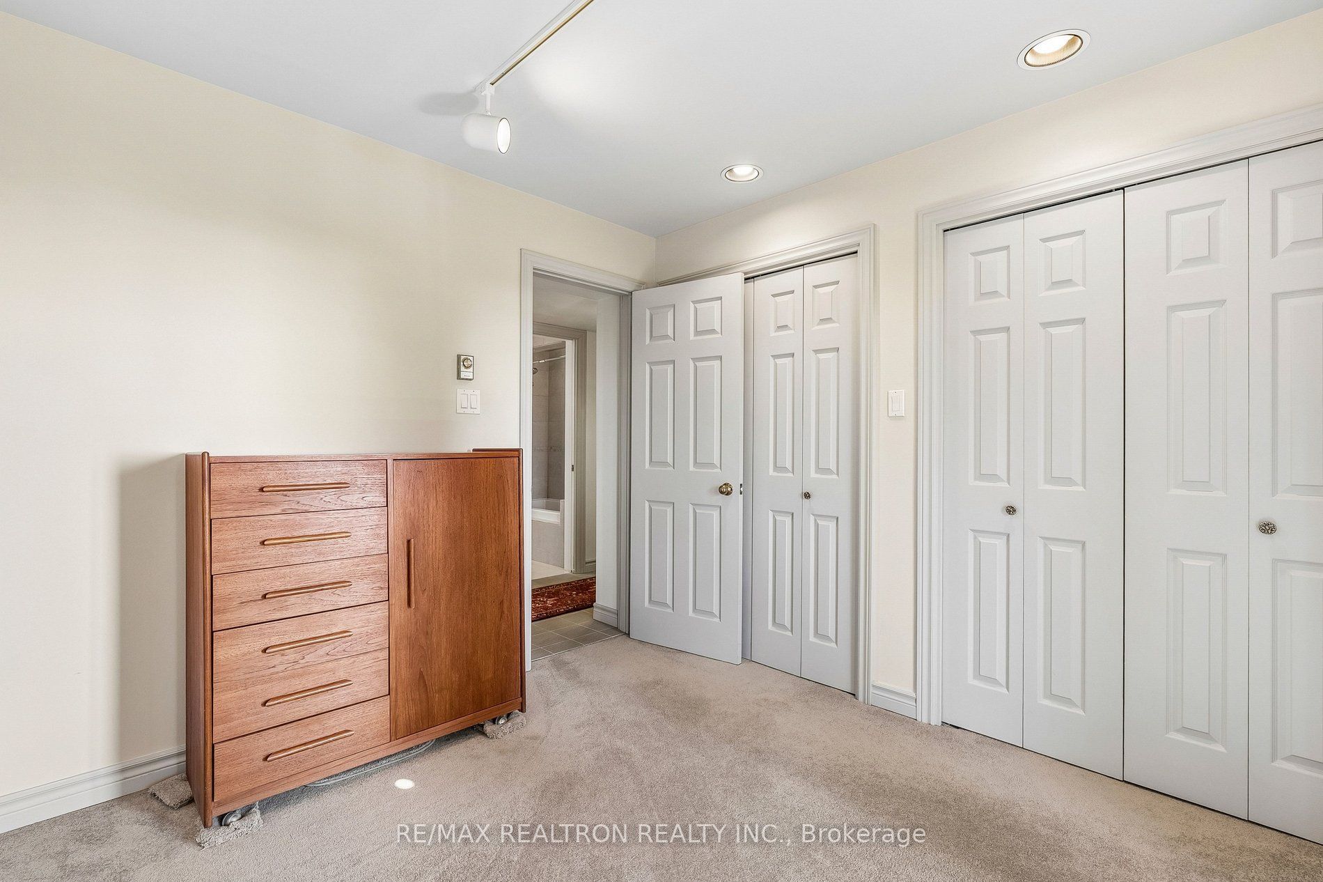 1 Ledge Road Property Photo 30