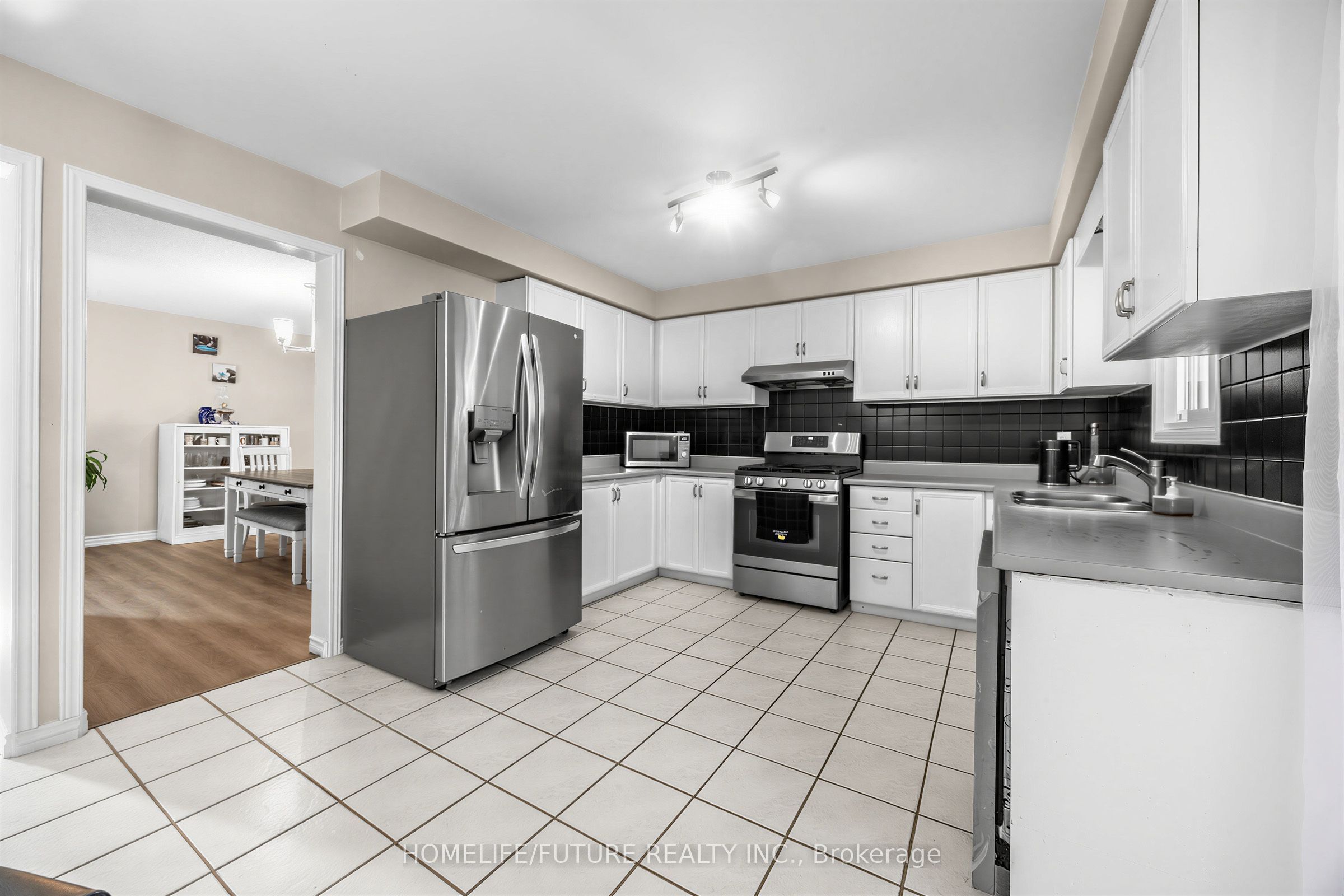 123 Bennett Avenue Property Photo 7