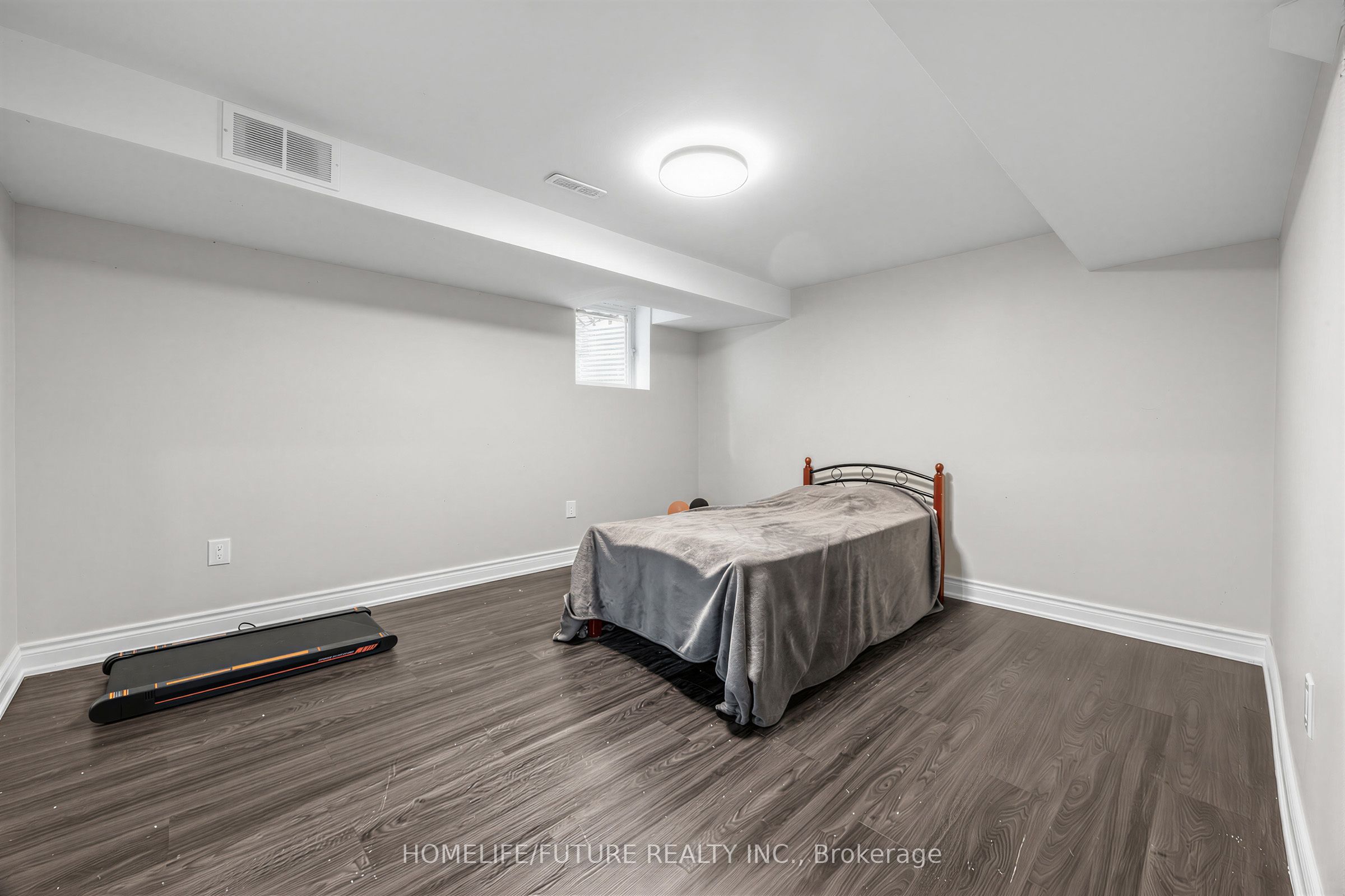 123 Bennett Avenue Property Photo 28