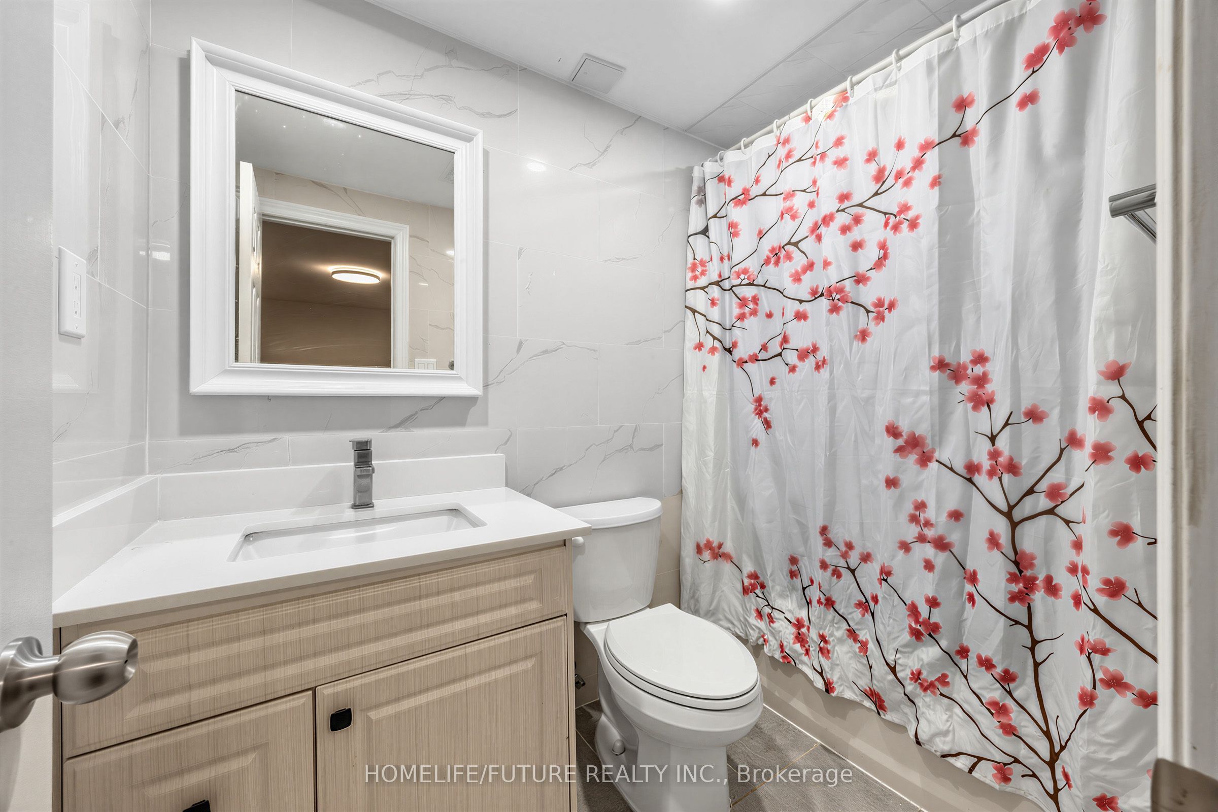 123 Bennett Avenue Property Photo 29